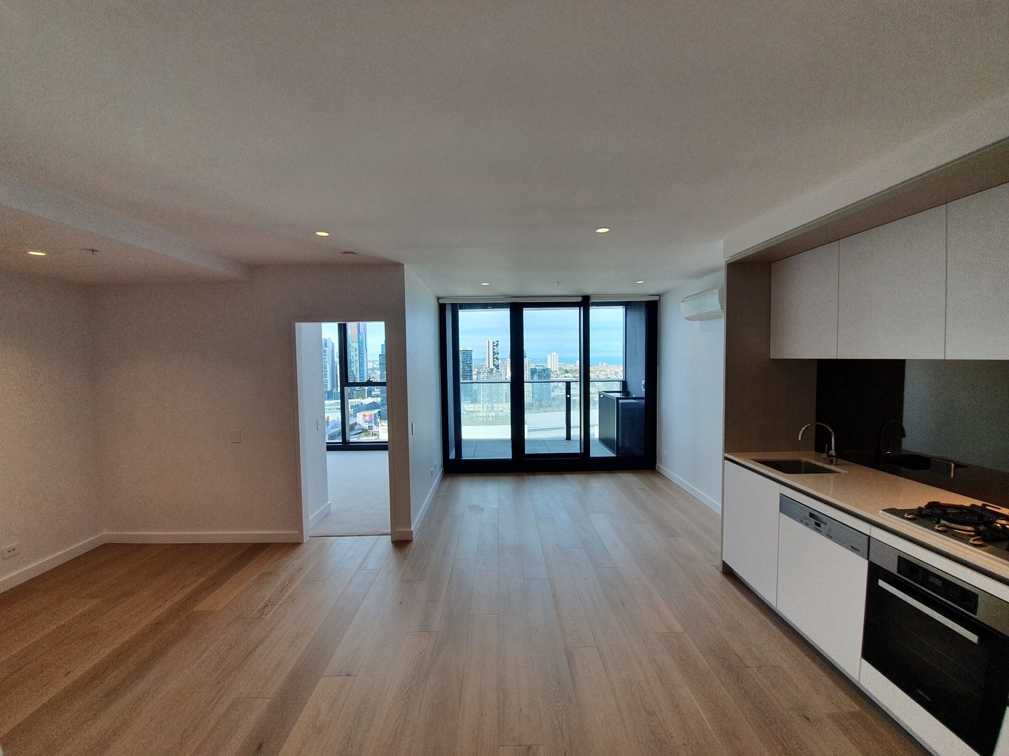2407/628 Flinders Street, Docklands, VIC 3008, Docklands - Thumbnail 3
