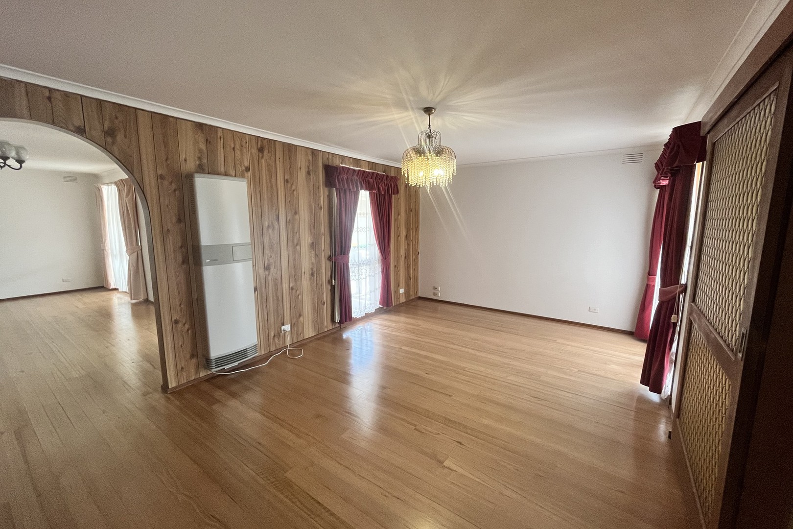 241 Furlong Road, St Albans, VIC 3021, St Albans - Thumbnail 2