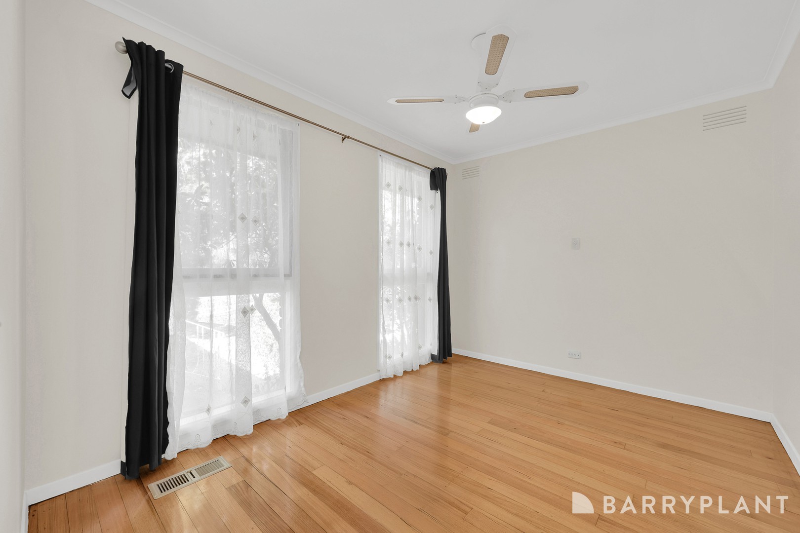 241 Greenwood Drive, Bundoora, VIC 3083, Bundoora - Thumbnail 7