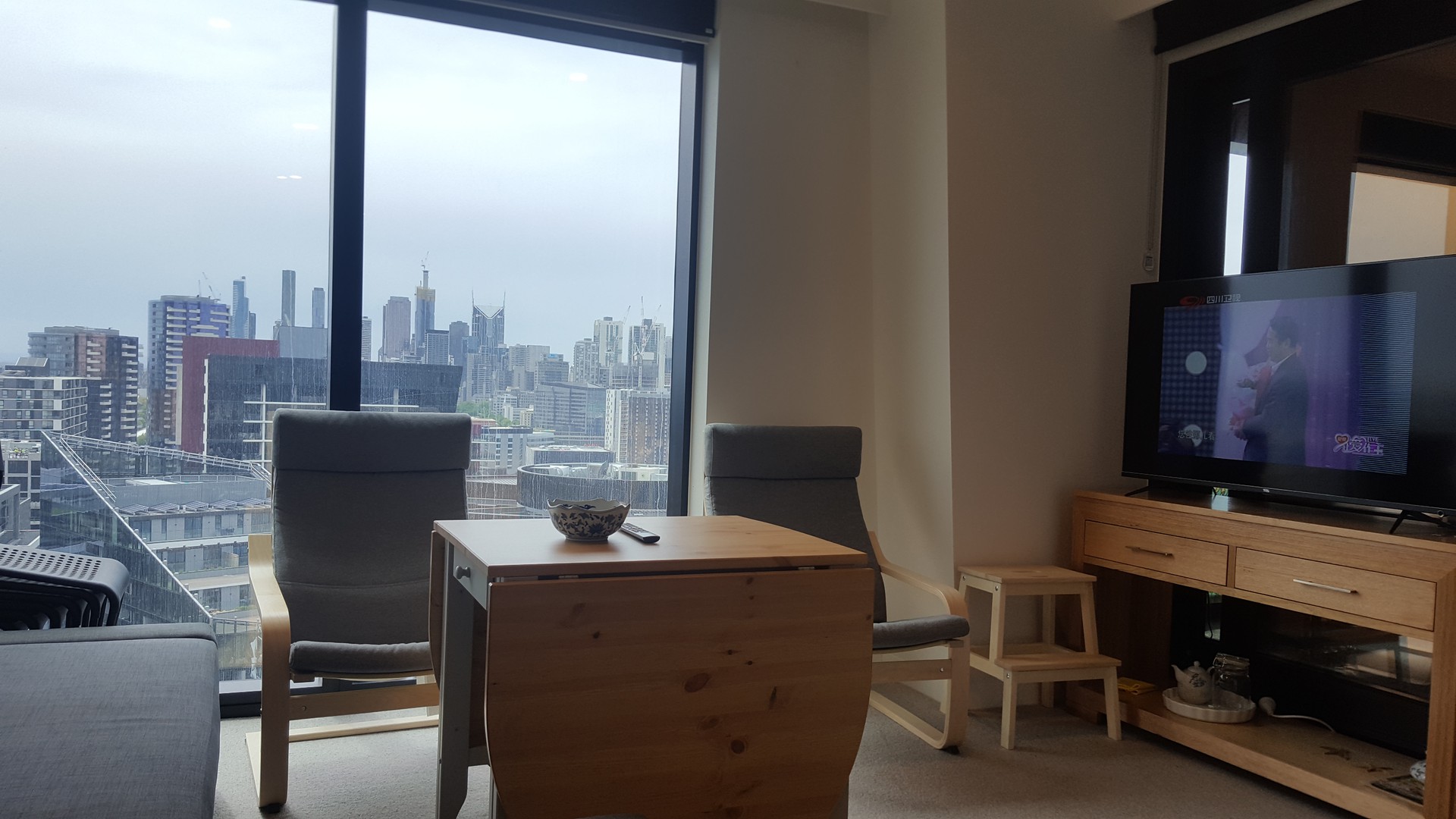 2411/8 Pearl River Road, Docklands, VIC 3008, Docklands - Thumbnail 2