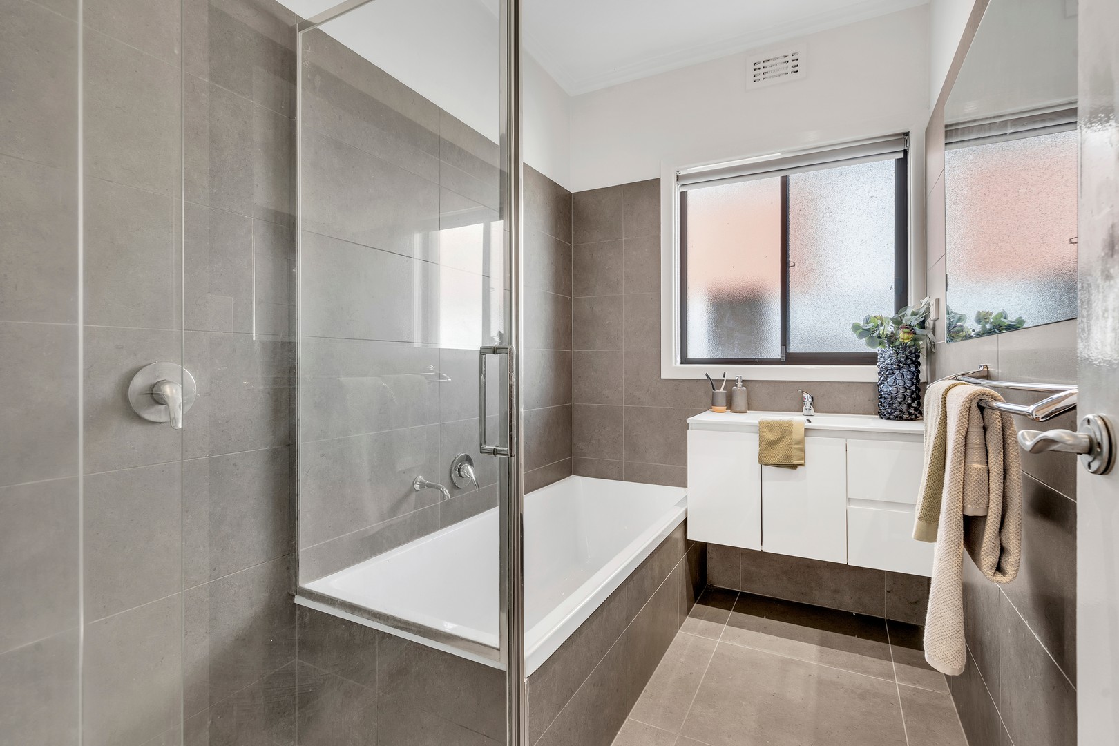242 Parer Road, Airport West, VIC 3042, Airport West - Thumbnail 7