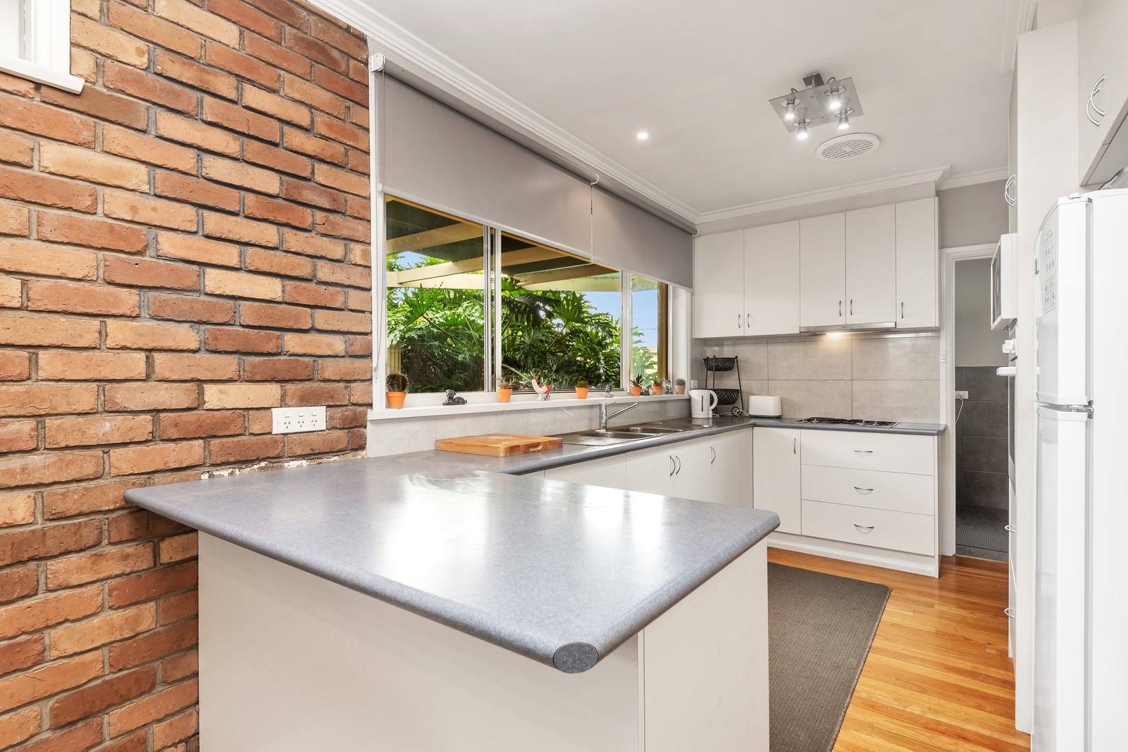 242 Wilsons  Road, Whittington, VIC 3219, Whittington - Thumbnail 2