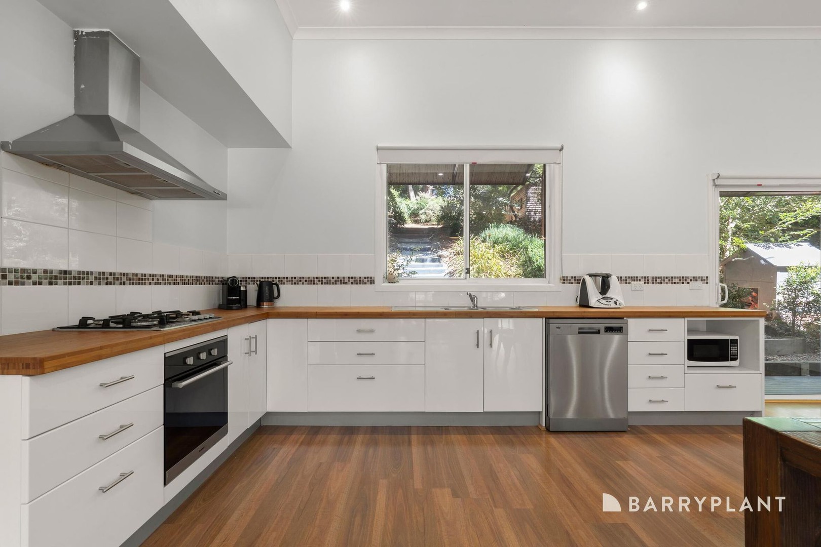 24A Neville Street, Cockatoo, VIC 3781 - Thumbnail 2 - 06/03/2025