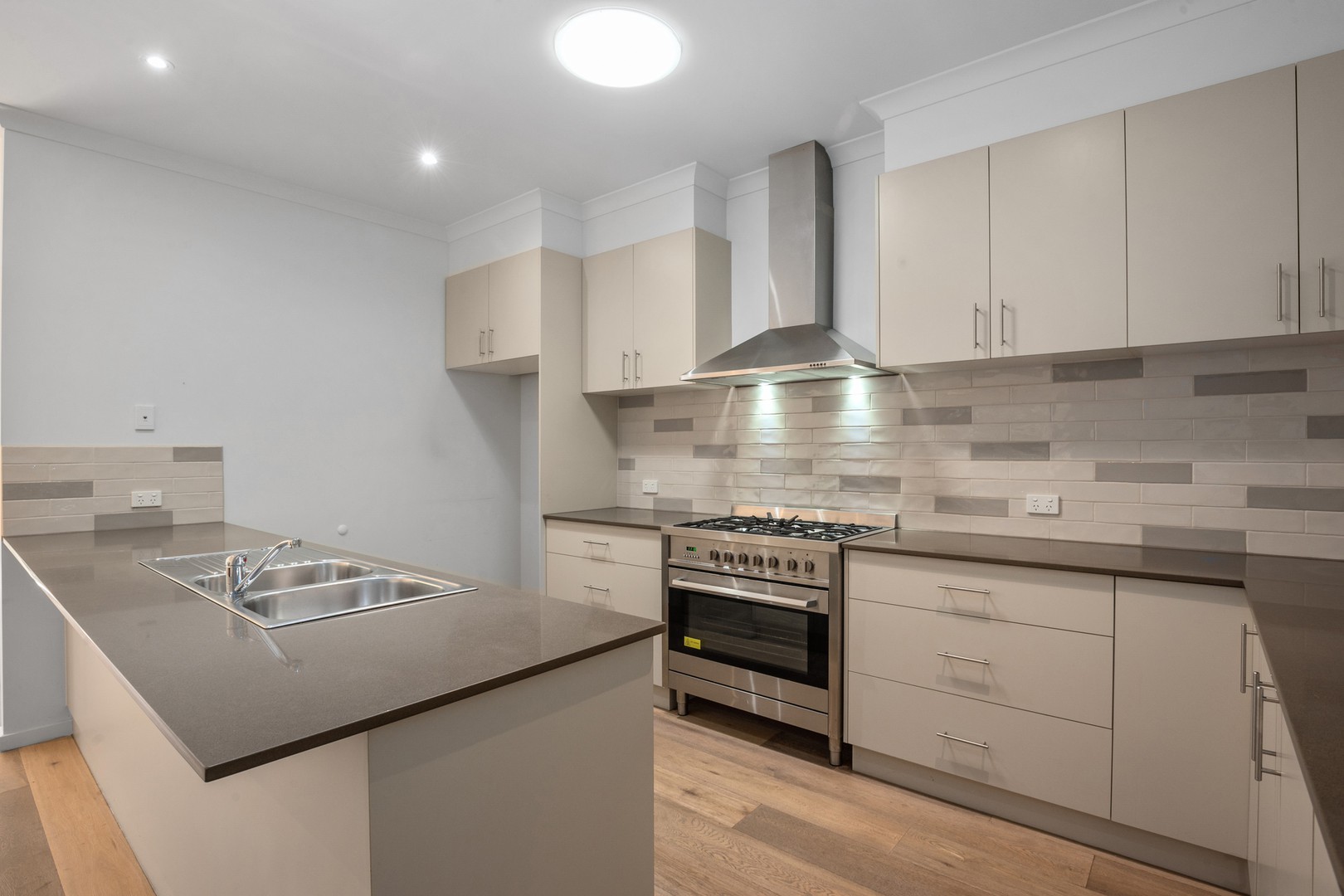 24A Potton Avenue, Rosebud, VIC 3939, Rosebud - Thumbnail 3