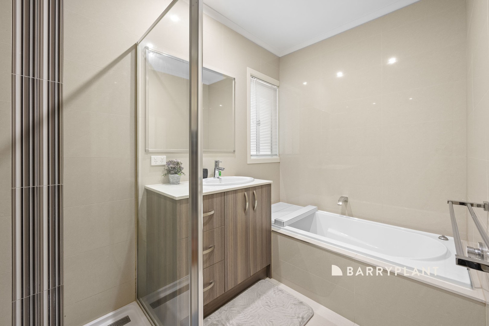 24A Sweeney Drive, Narre Warren, VIC 3805, Narre Warren - Thumbnail 7