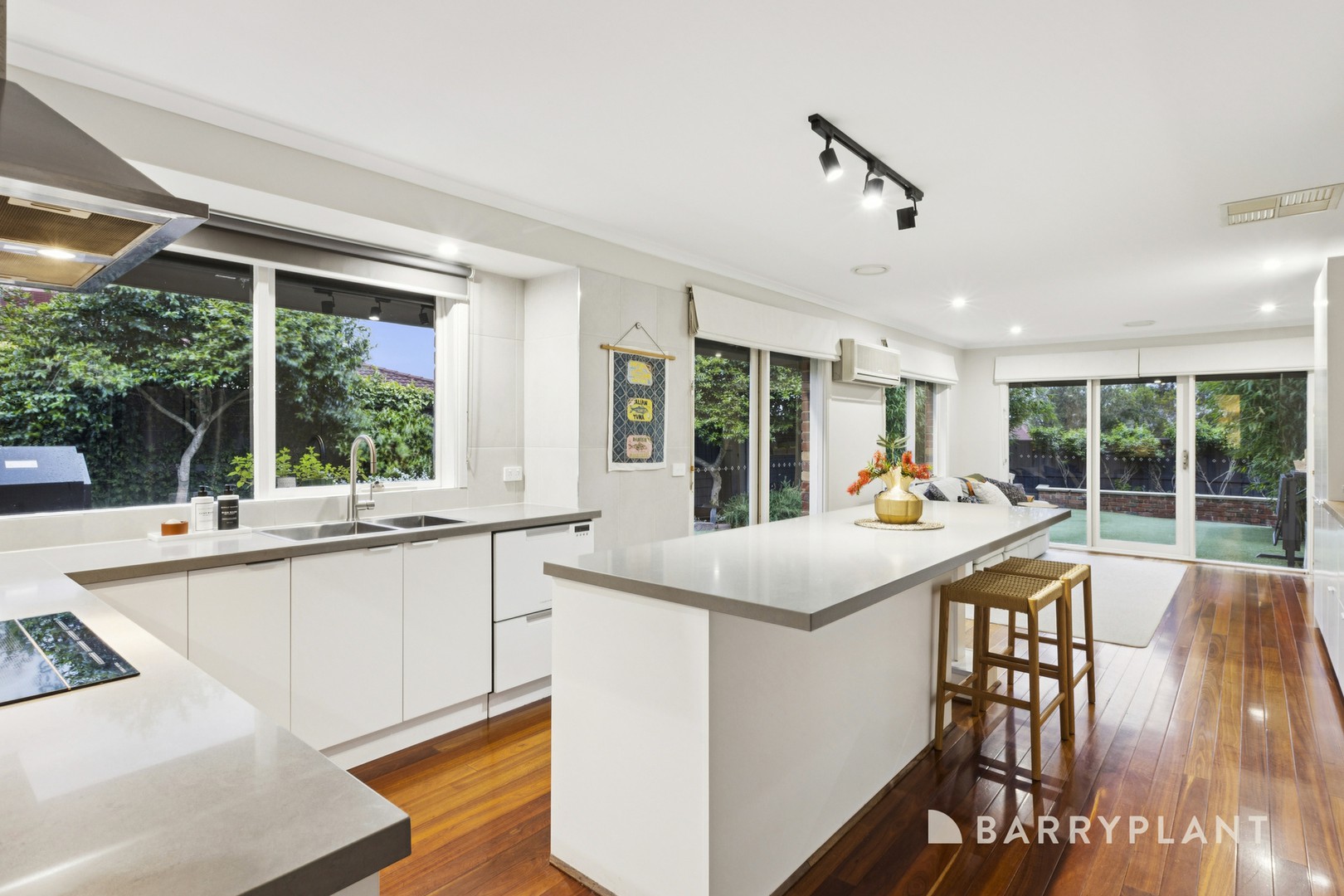 25 Applewood Drive, Knoxfield, VIC 3180, Knoxfield - Thumbnail 3