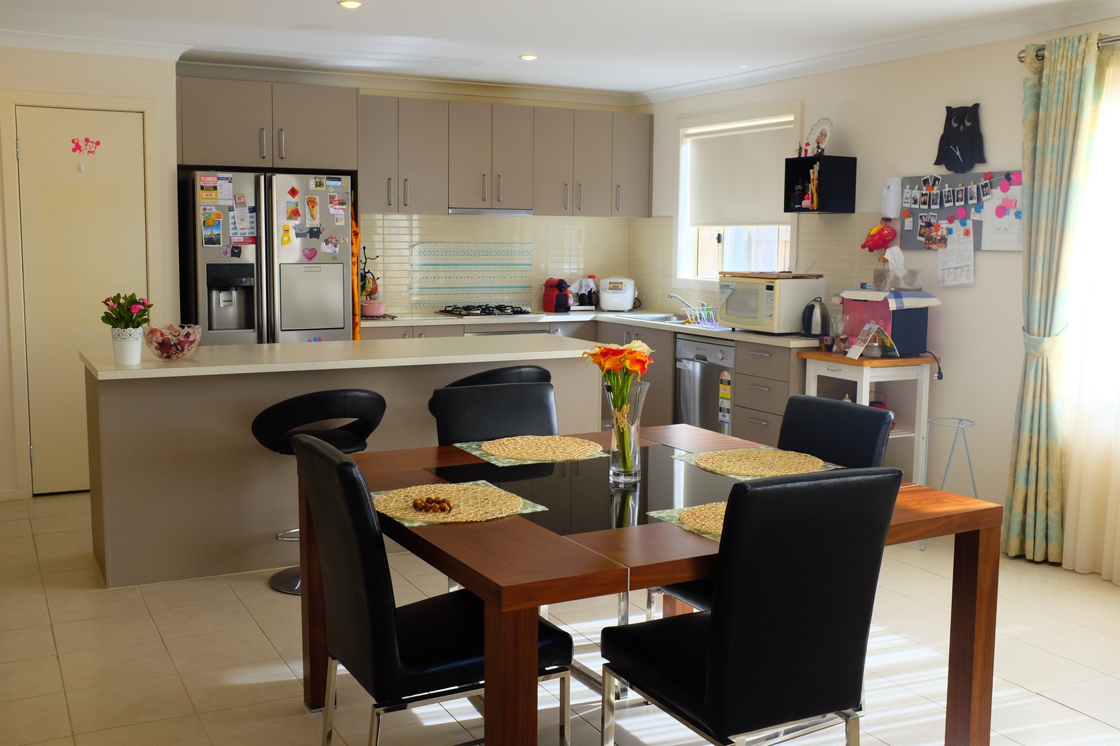 25 Arrowgrass Drive, Point Cook, VIC 3030, Point Cook - Thumbnail 3