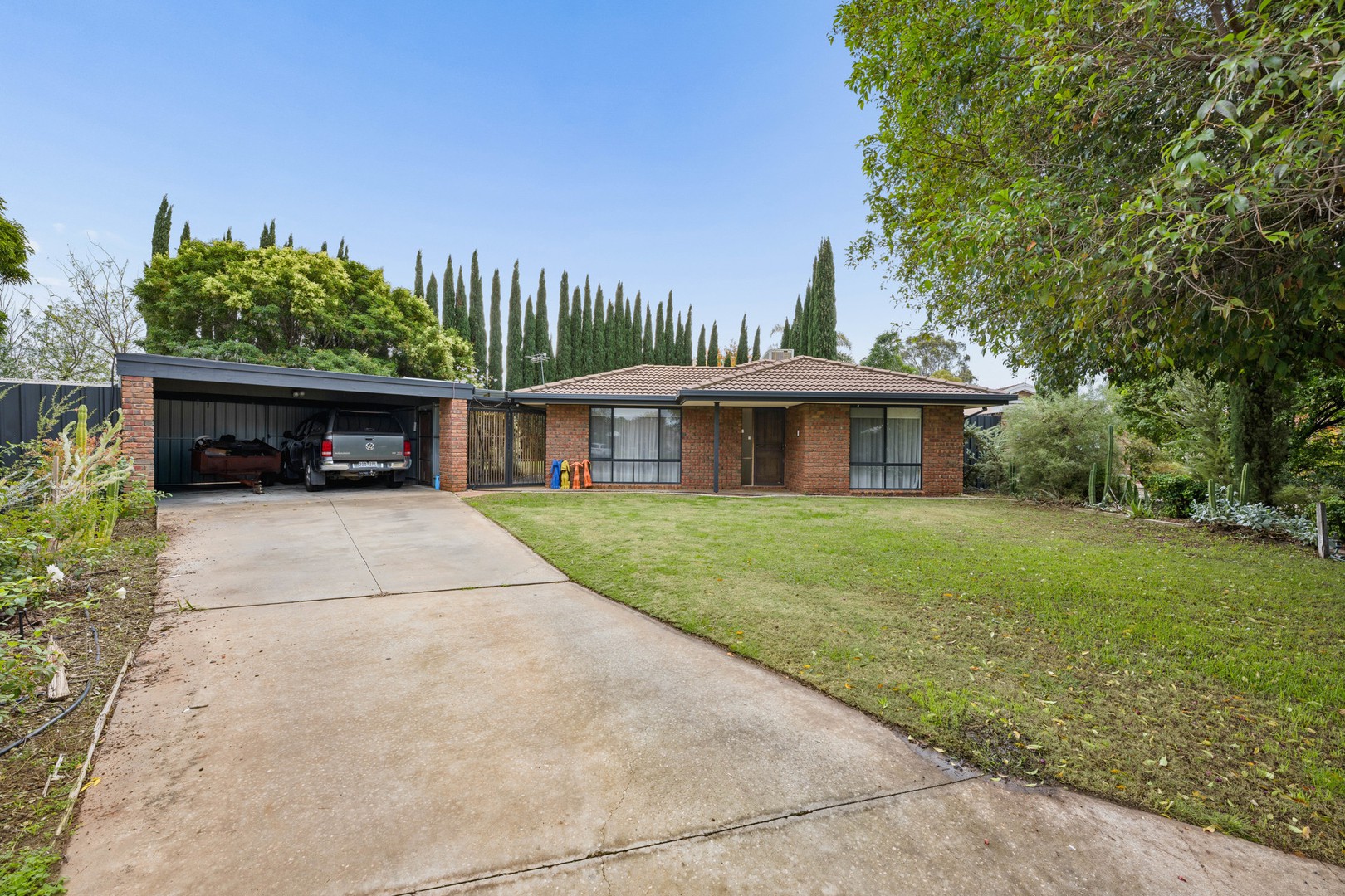 25 Batey Crescent, Mildura, VIC 3500 - Thumbnail 2 - 05/06/2026