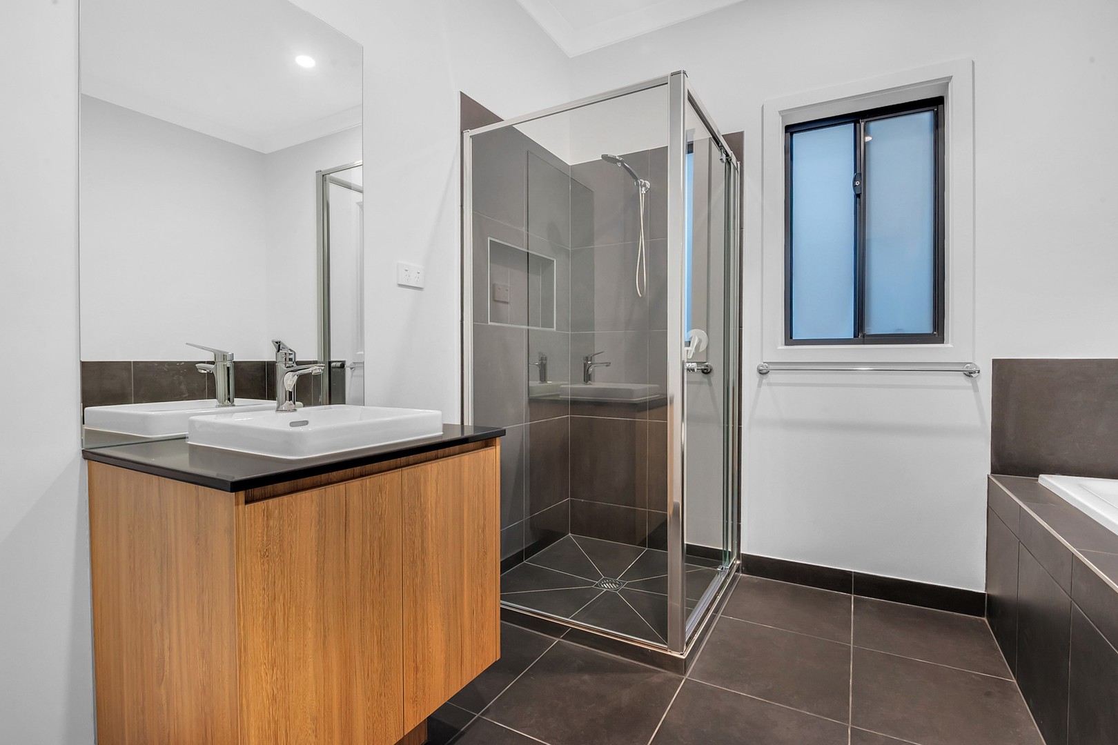 25 Boomgate Avenue, Donnybrook, VIC 3064, Donnybrook - Thumbnail 4