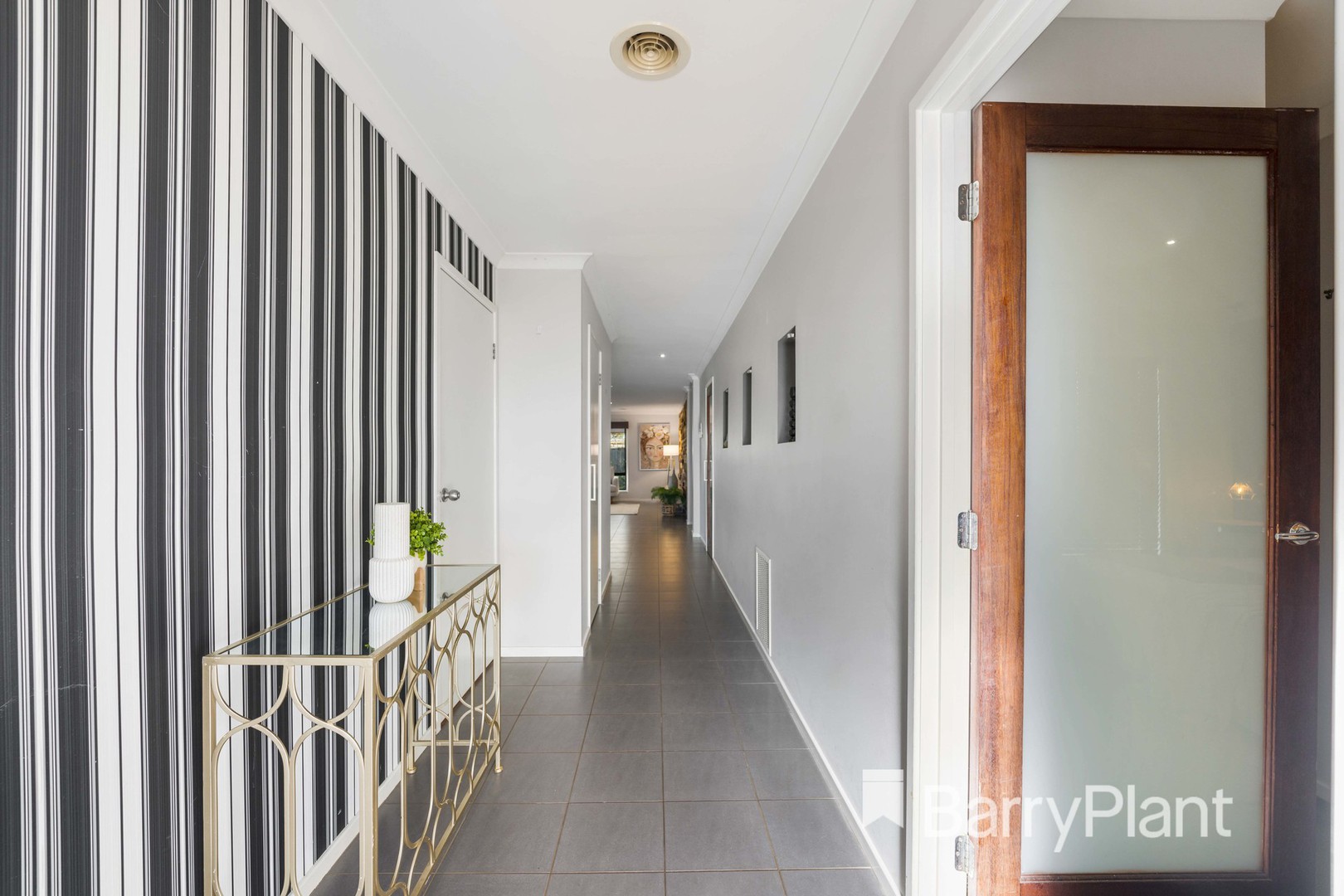 25 Bungalook Street, Manor Lakes, VIC 3024, Manor Lakes - Thumbnail 3
