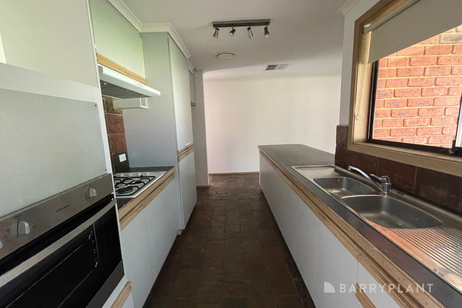 25 Callander Crescent, Hoppers Crossing, VIC 3029 - Thumbnail 2 - 17/03/2025