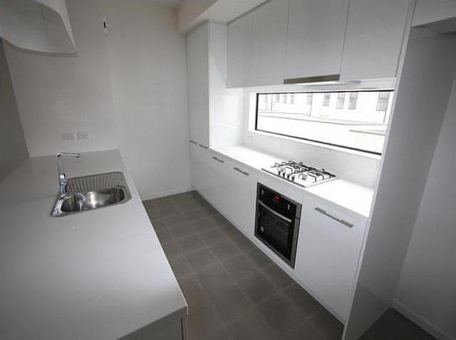 25 Central Park Walk, Cheltenham, VIC 3192, Cheltenham - Thumbnail 4