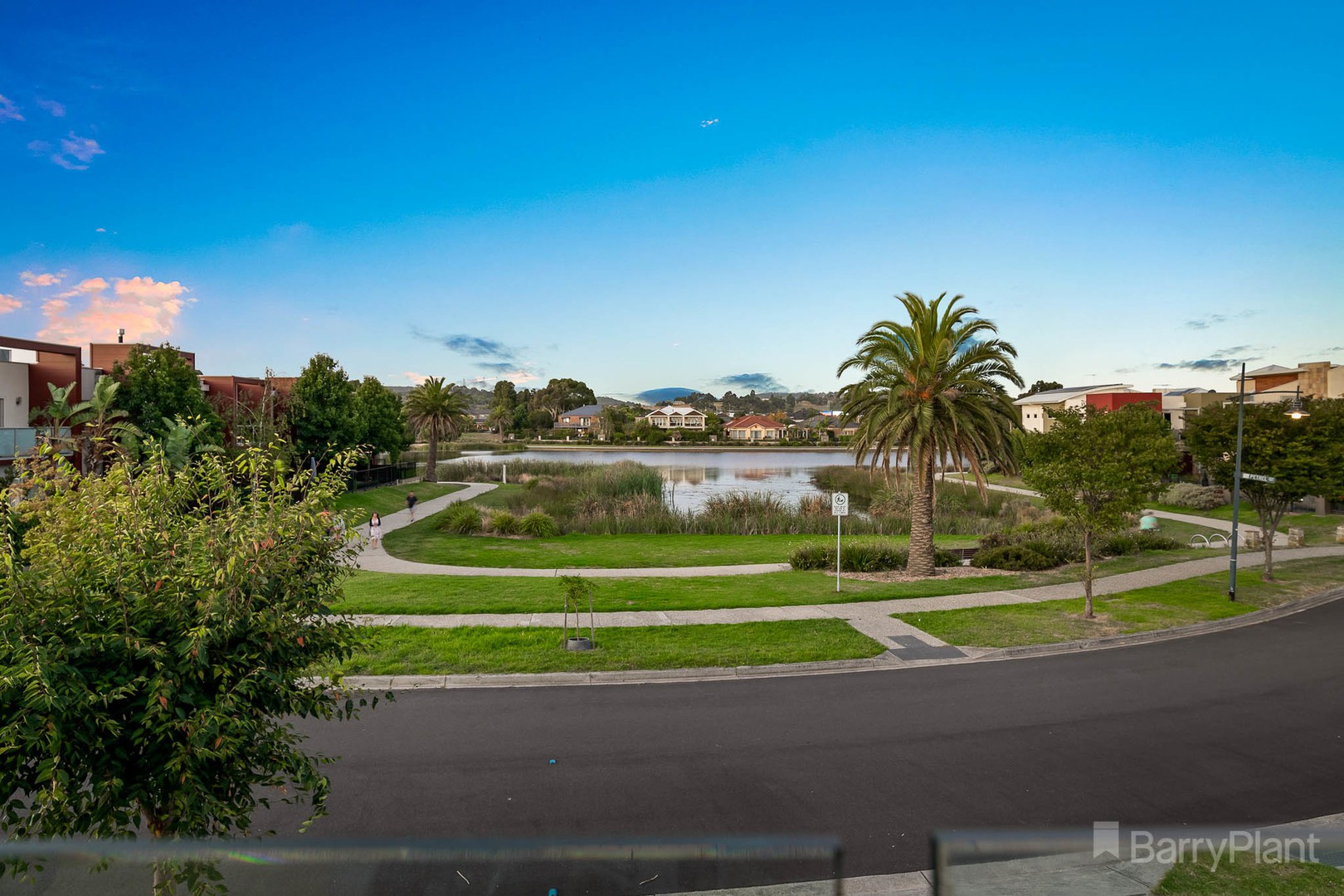25 Cormorant Parade, Pakenham, VIC 3810, Pakenham - Thumbnail 4