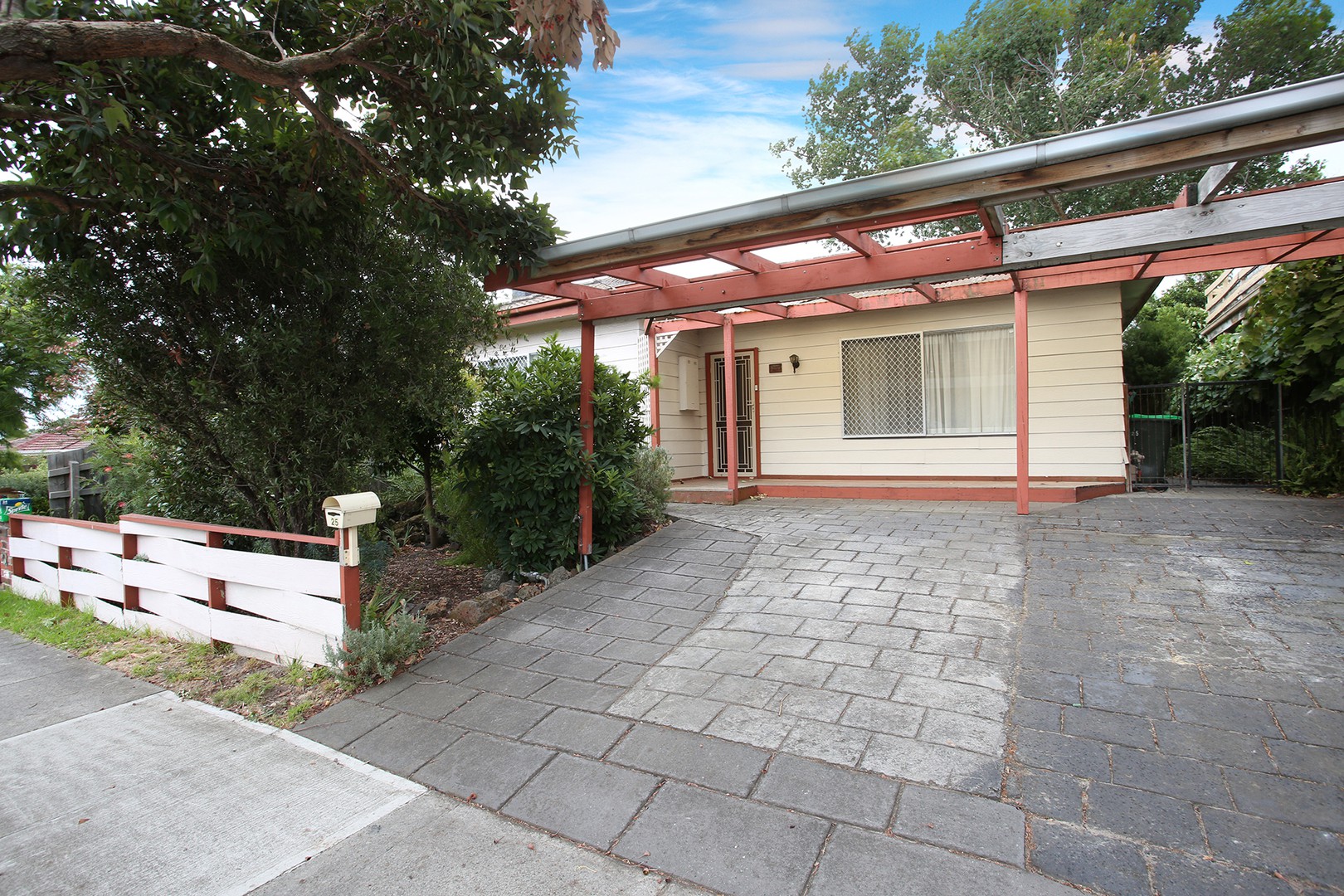 25 Dell Road, Frankston, VIC 3199 - Thumbnail 2 - 15/02/2018