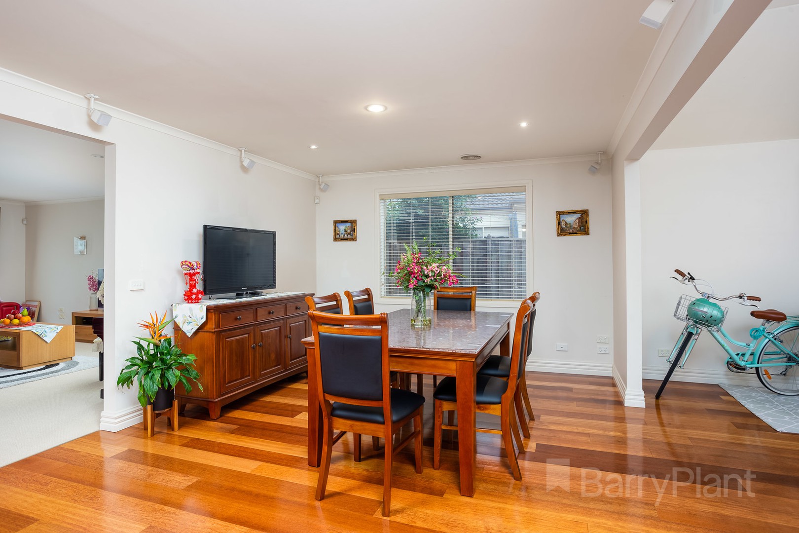 25 Eagleview Place, Point Cook, VIC 3030, Point Cook - Thumbnail 5