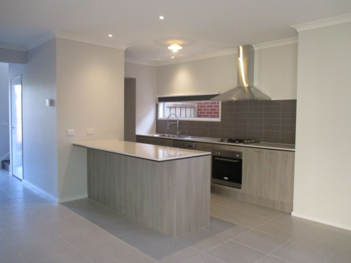 25 Elmtree Crescent, Clyde North, VIC 3978 - Thumbnail 1 - 13/11/2025