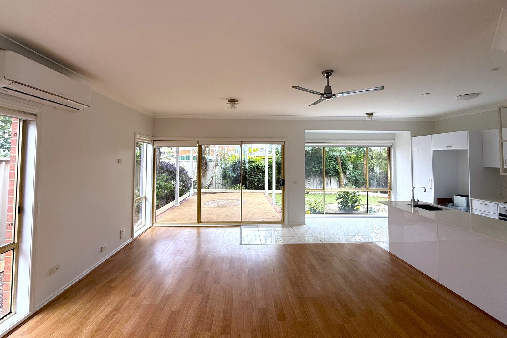 25 Elphinstone Way, Caroline Springs, VIC 3023 - Thumbnail 1 - 25/11/2025