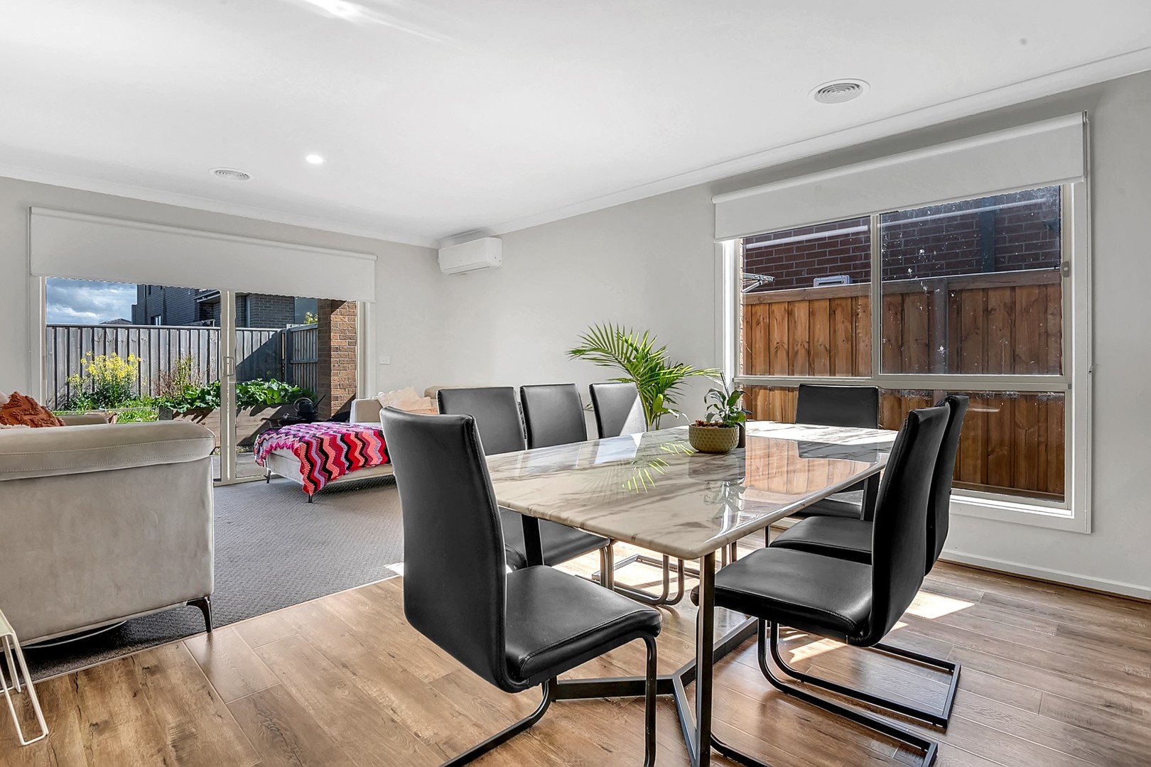 25 Fennel Street, Mickleham, VIC 3064 - Thumbnail 2 - 10/10/2022