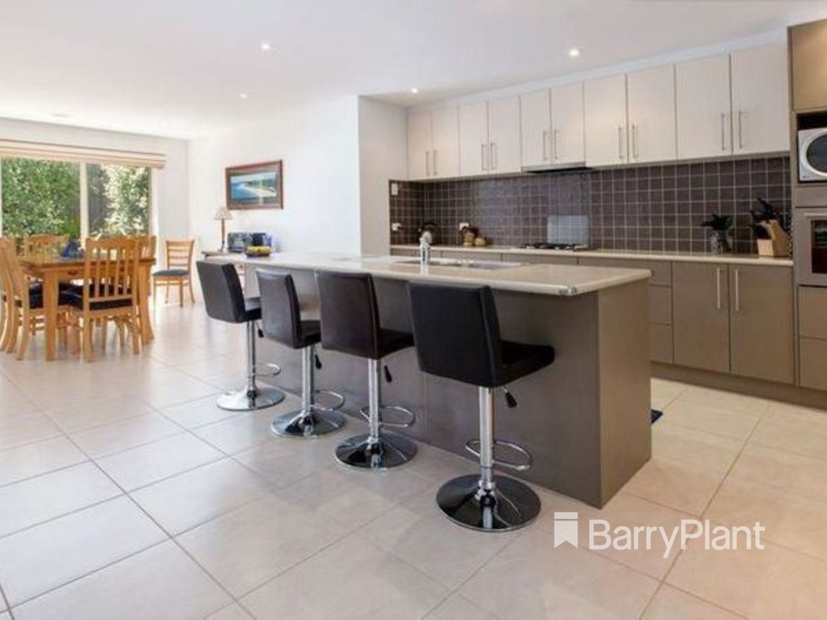 25 Fourth Avenue, Rosebud, VIC 3939, Rosebud - Thumbnail 3