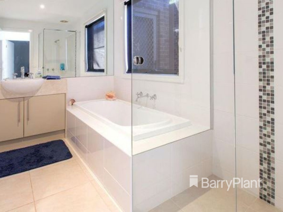 25 Fourth Avenue, Rosebud, VIC 3939, Rosebud - Thumbnail 8