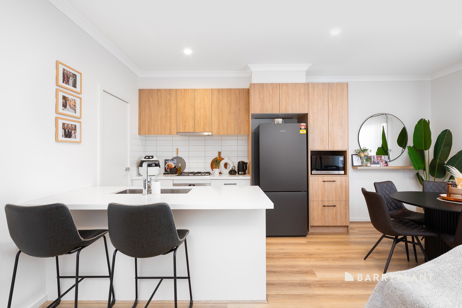 25 Gagan Crescent, South Morang, VIC 3752 - Thumbnail 2 - 26/06/2025