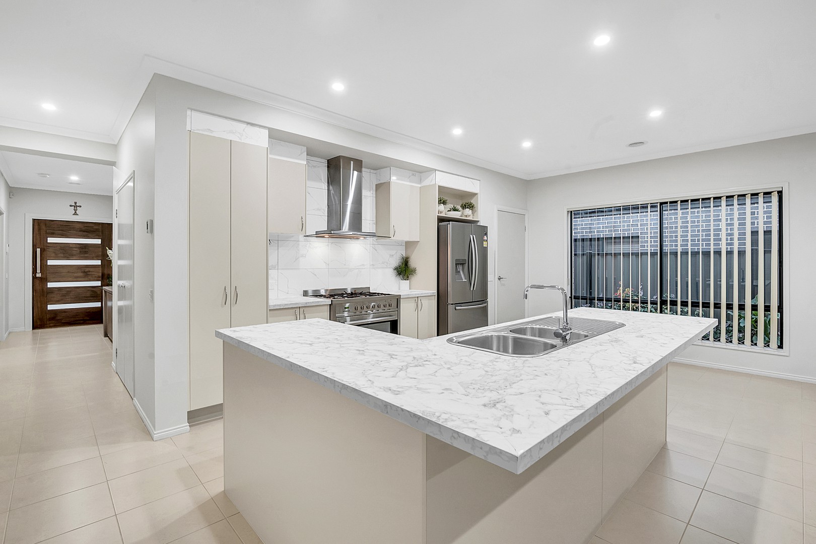 25 Greenham Avenue, Craigieburn, VIC 3064, Craigieburn - Thumbnail 3