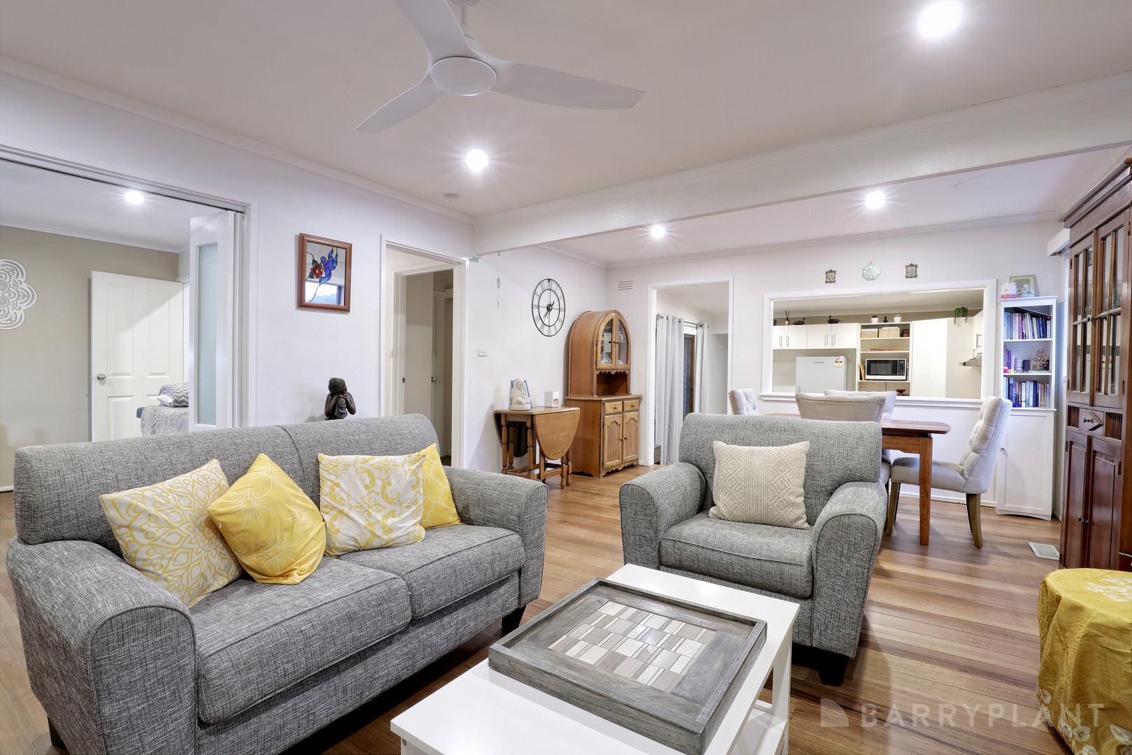 25 Hazel Street, Cockatoo, VIC 3781 - Thumbnail 2 - 07/11/2025