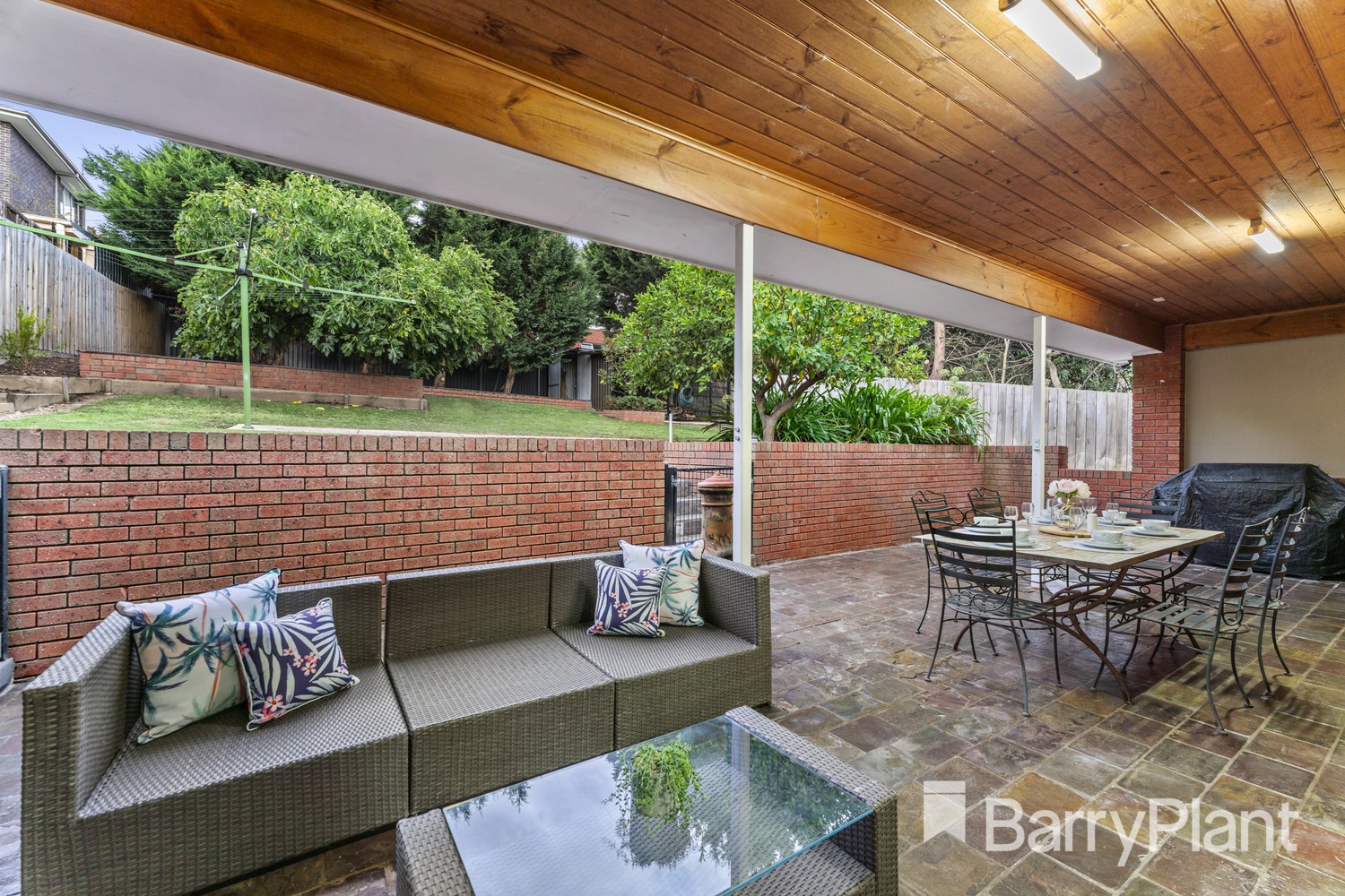 25 Highview Crescent, Macleod, VIC 3085, Macleod - Thumbnail 2