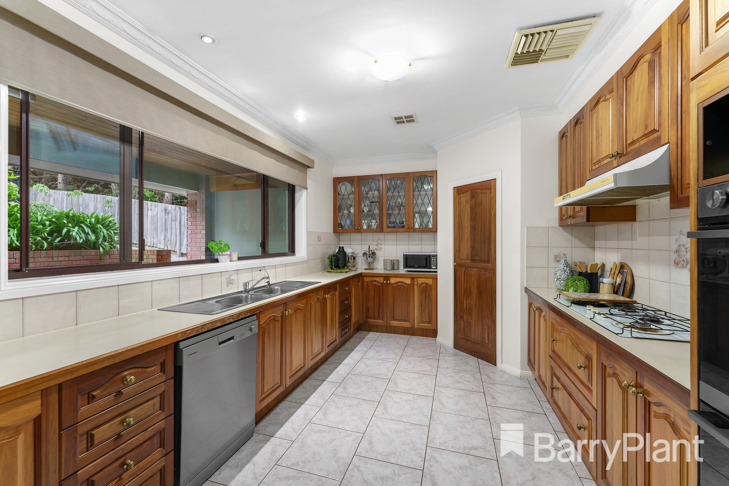 25 Highview Crescent, Macleod, VIC 3085, Macleod - Thumbnail 5