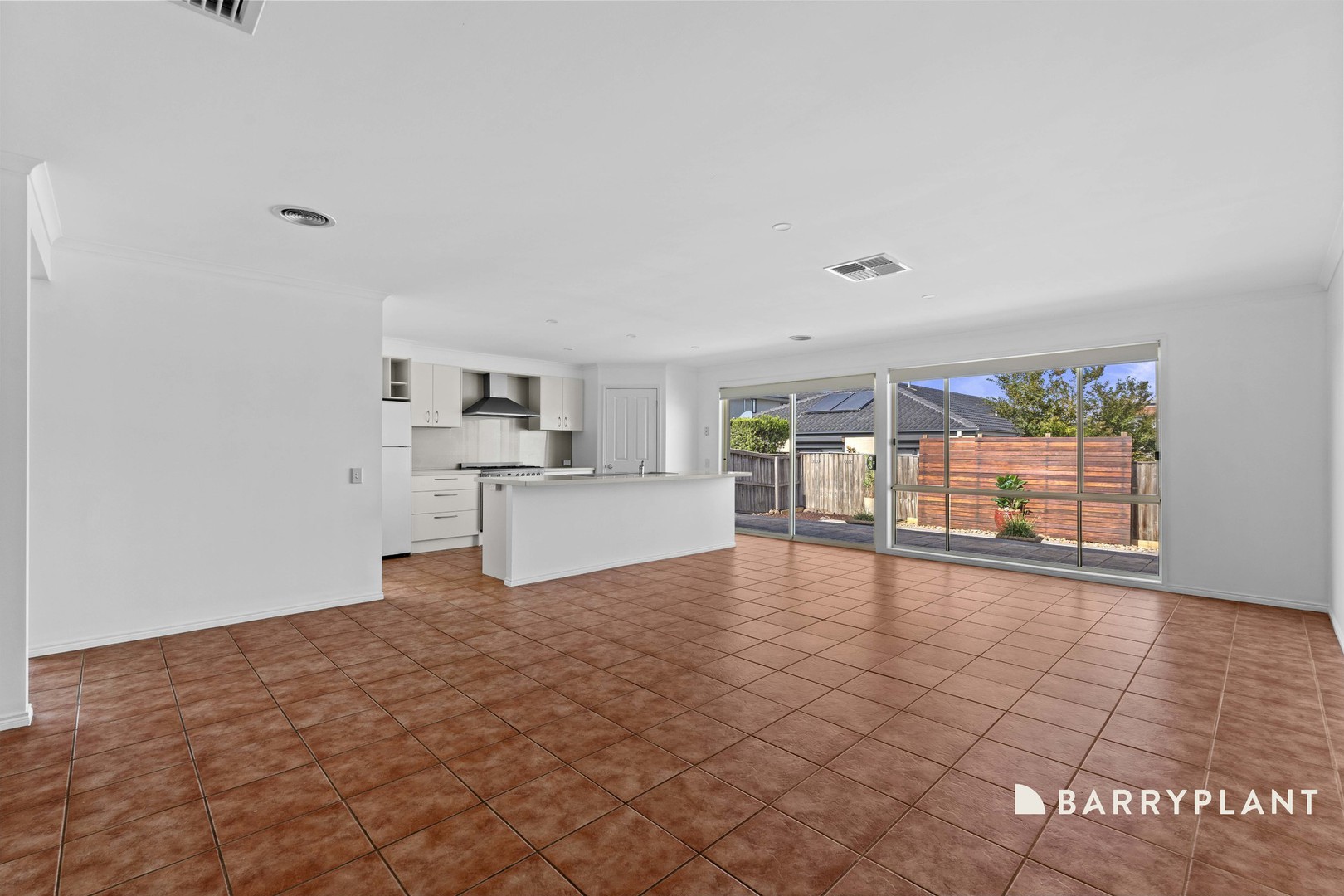 25 Highview Drive, South Morang, VIC 3752 - Thumbnail 2 - 22/04/2026