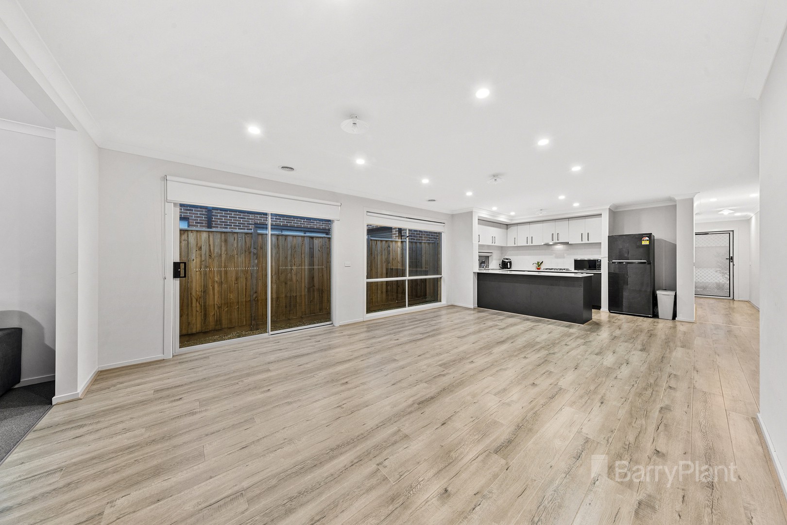 25 Kalinda Avenue, Deanside, VIC 3336, Deanside - Thumbnail 2