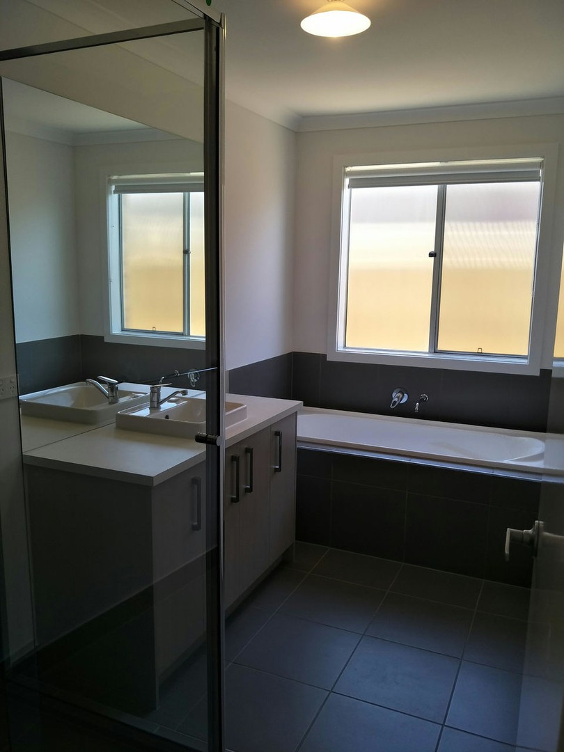 25 Kalinda AvenueFraser Rise, VIC 3336  - Leased, Fraser Rise - Thumbnail 6