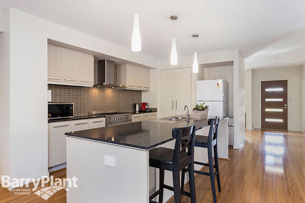 25 Kellerman Drive, Point Cook, VIC 3030 - Thumbnail 2 - 20/04/2022