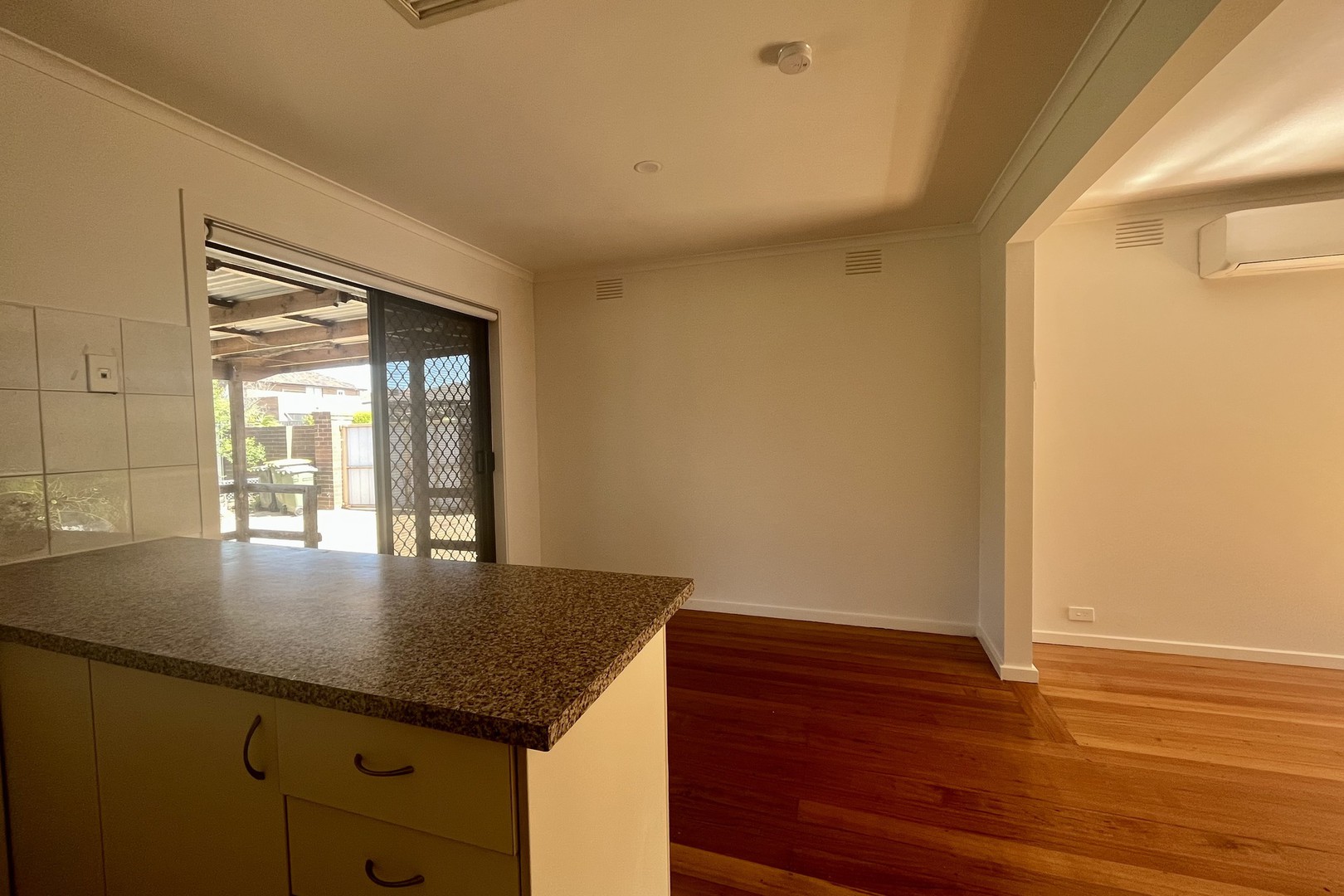 25 Kent Road, Lalor, VIC 3075, Lalor - Thumbnail 3