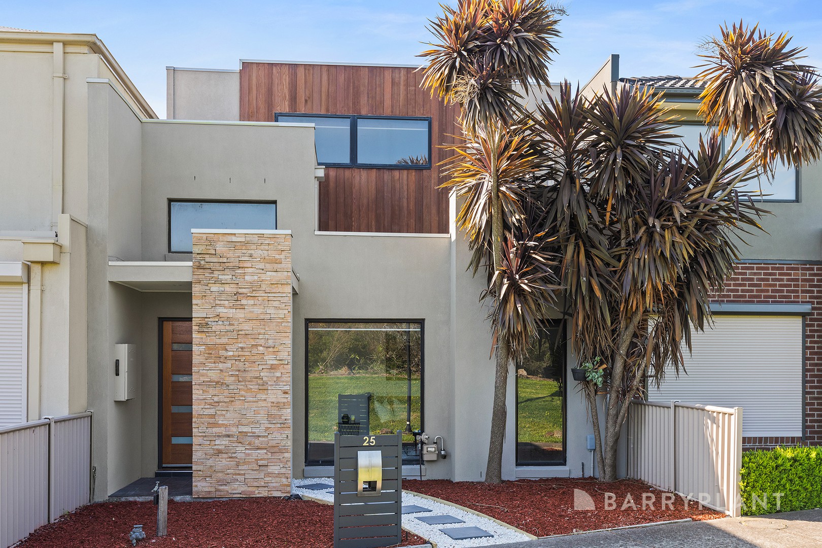 25 Knoll Walk, Epping, VIC 3076