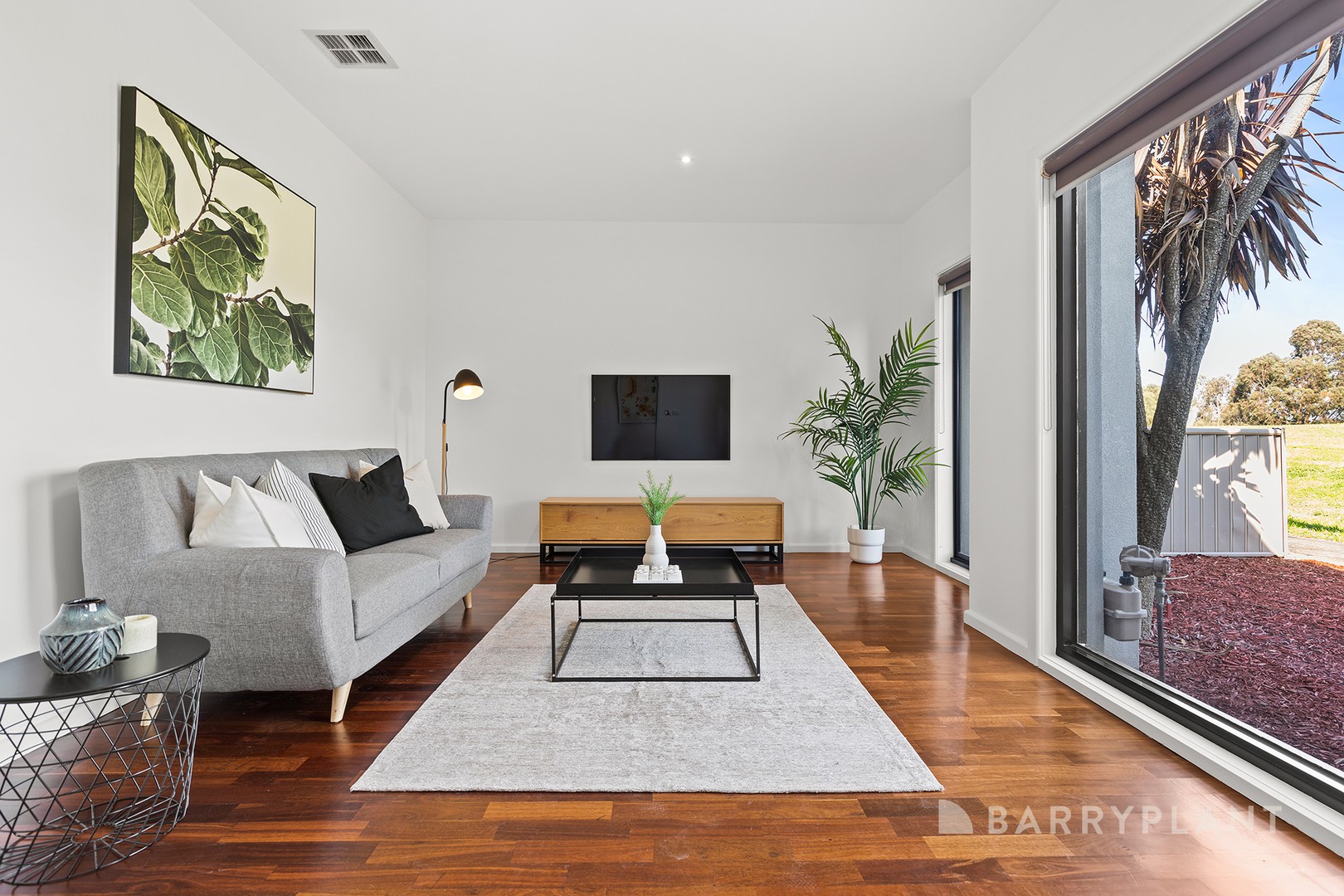 25 Knoll Walk, Epping, VIC 3076, Epping - Thumbnail 2