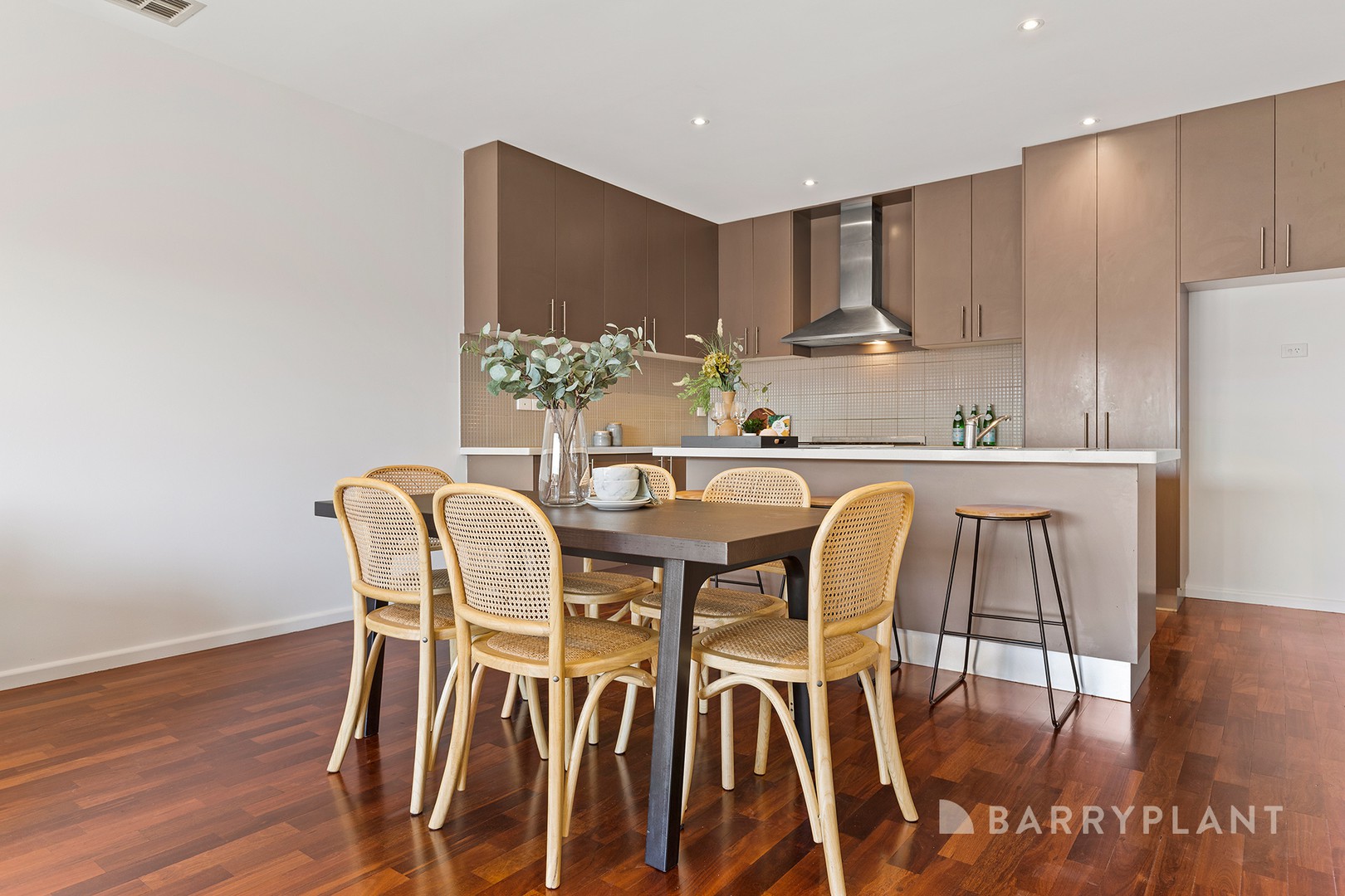 25 Knoll Walk, Epping, VIC 3076, Epping - Thumbnail 7