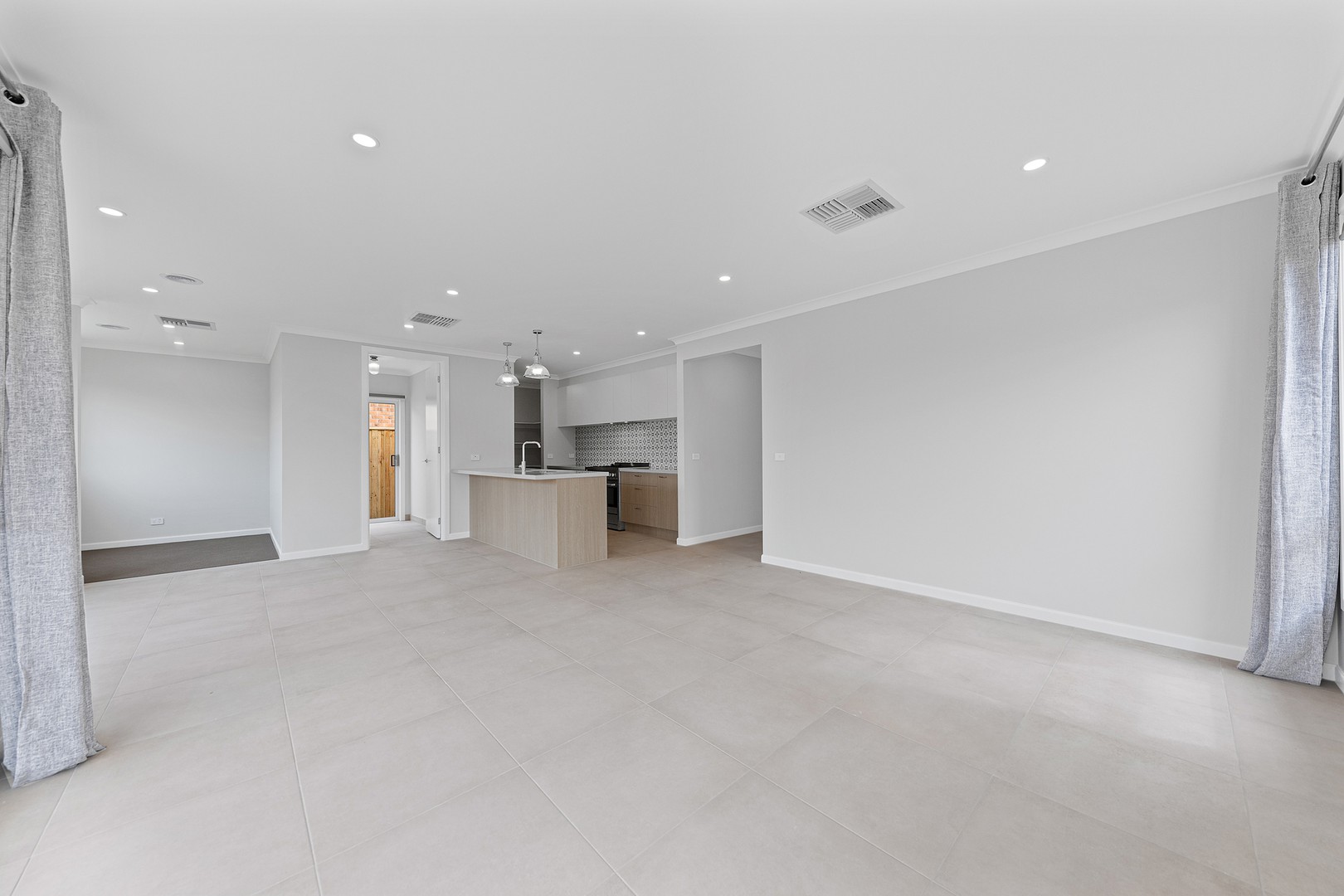 25 Koba Way, Officer, VIC 3809, Officer - Thumbnail 4