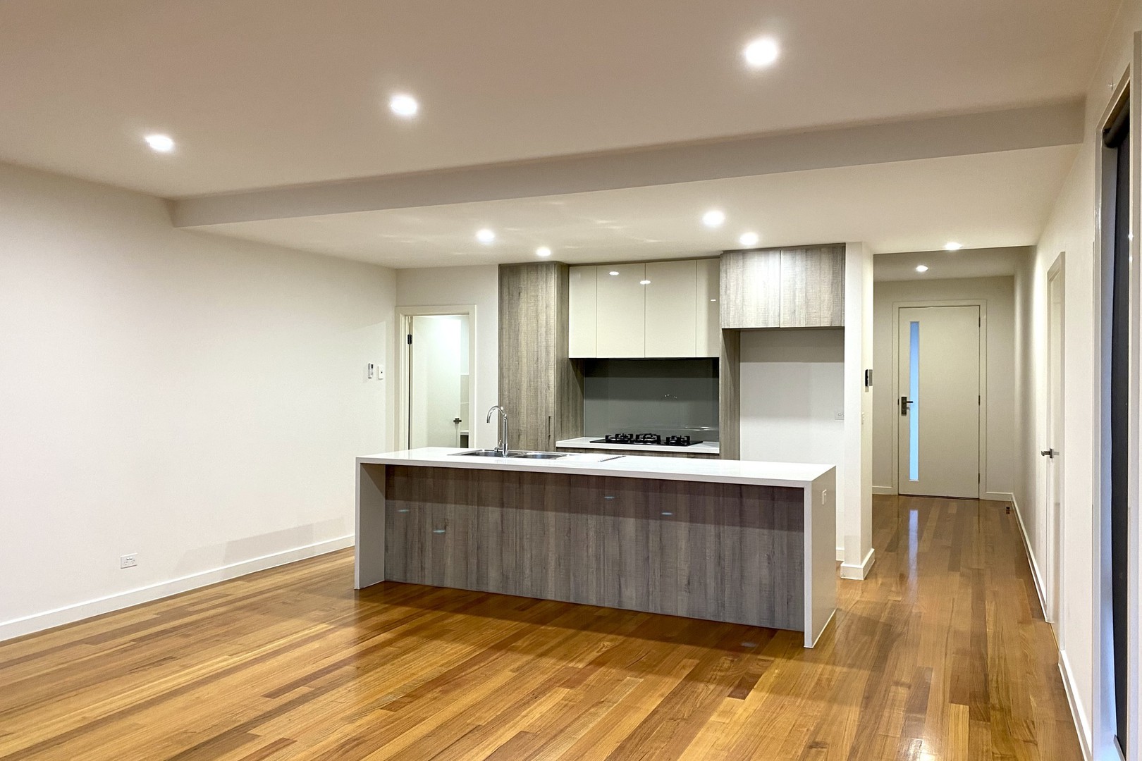 25 Lewis Street, Glenroy, VIC 3046, Glenroy - Thumbnail 3