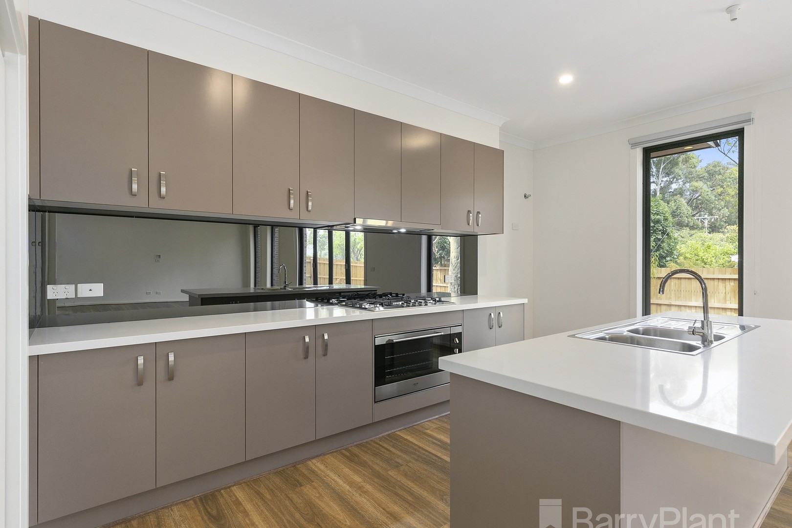 25 Lincoln Road, Croydon, VIC 3136, Croydon - Thumbnail 2