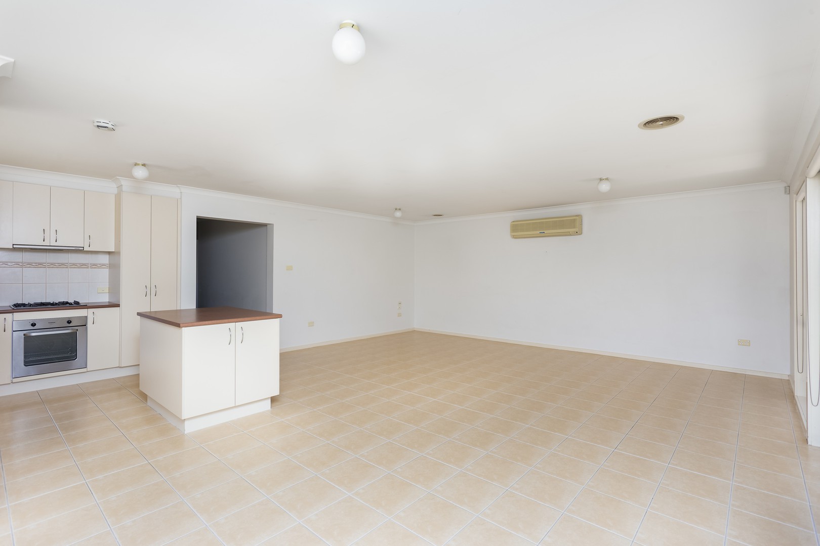 25 Lindsay Gardens, Point Cook, VIC 3030, Point Cook - Thumbnail 5