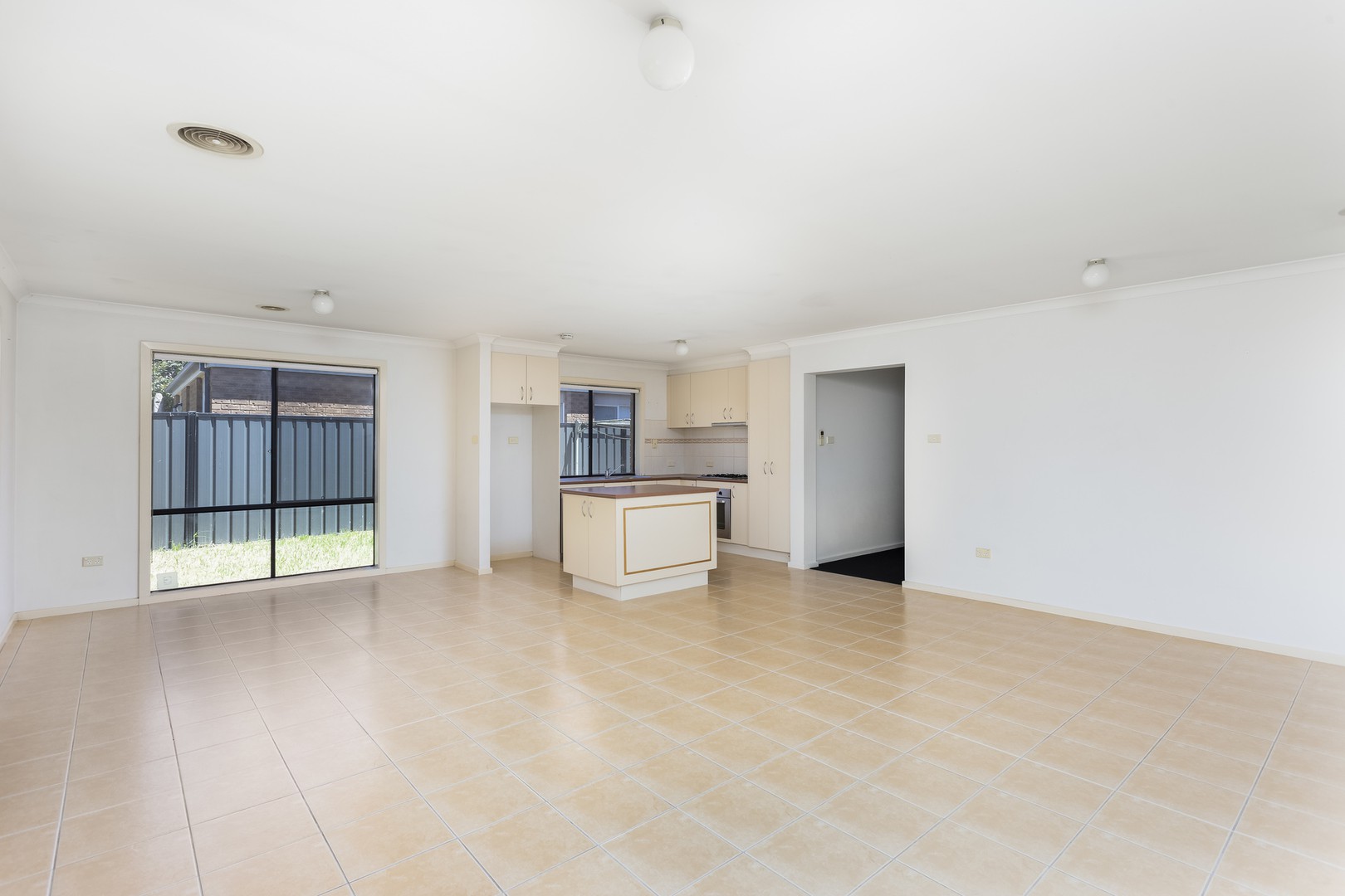25 Lindsay Gardens, Point Cook, VIC 3030, Point Cook - Thumbnail 6