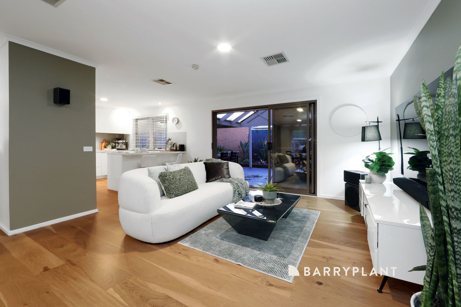 25 Linnel Court, Rowville, VIC 3178, Rowville - Thumbnail 6