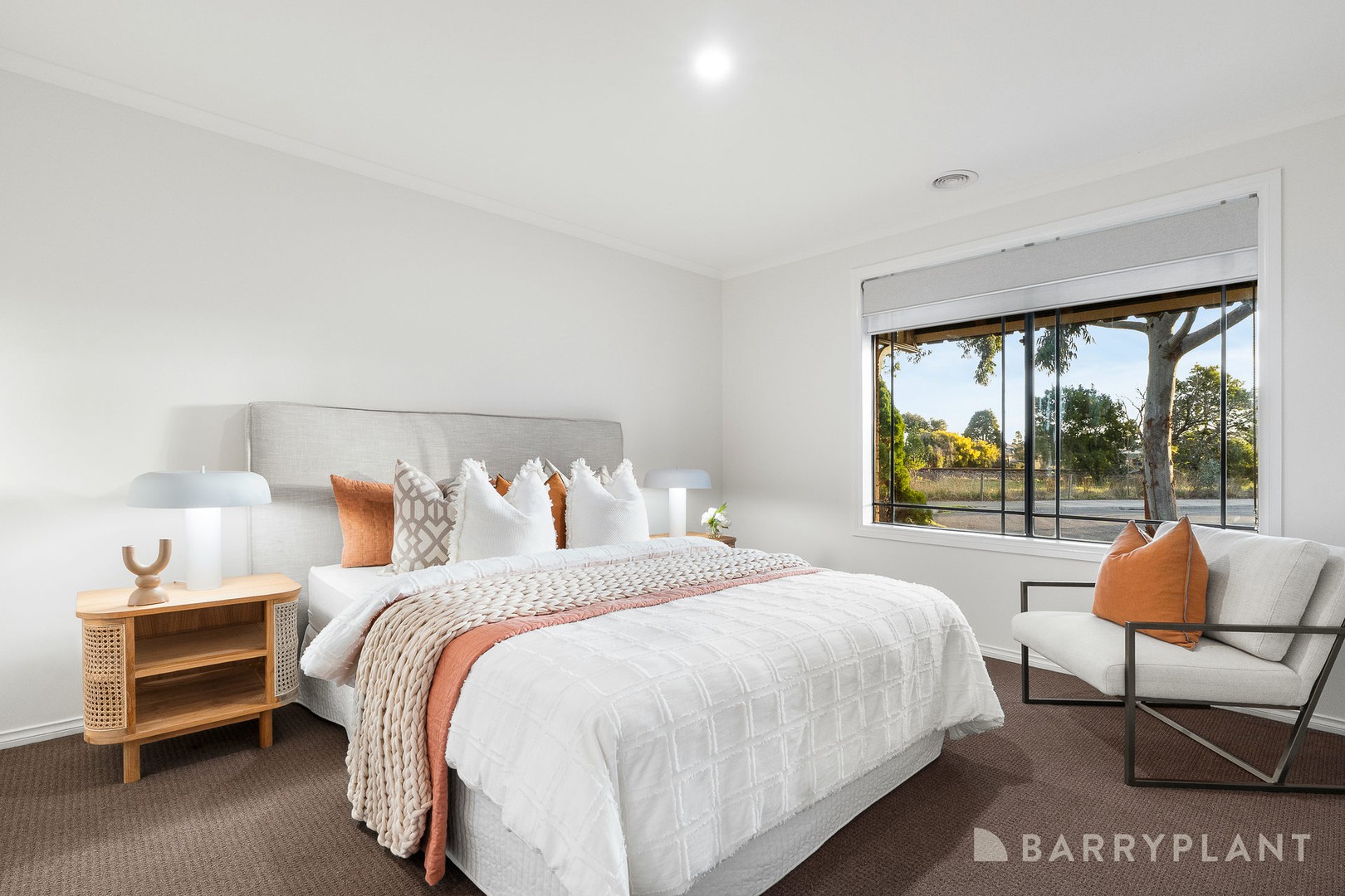 25 Maddock Drive, Cranbourne East, VIC 3977 - Thumbnail 2 - 02/07/2025