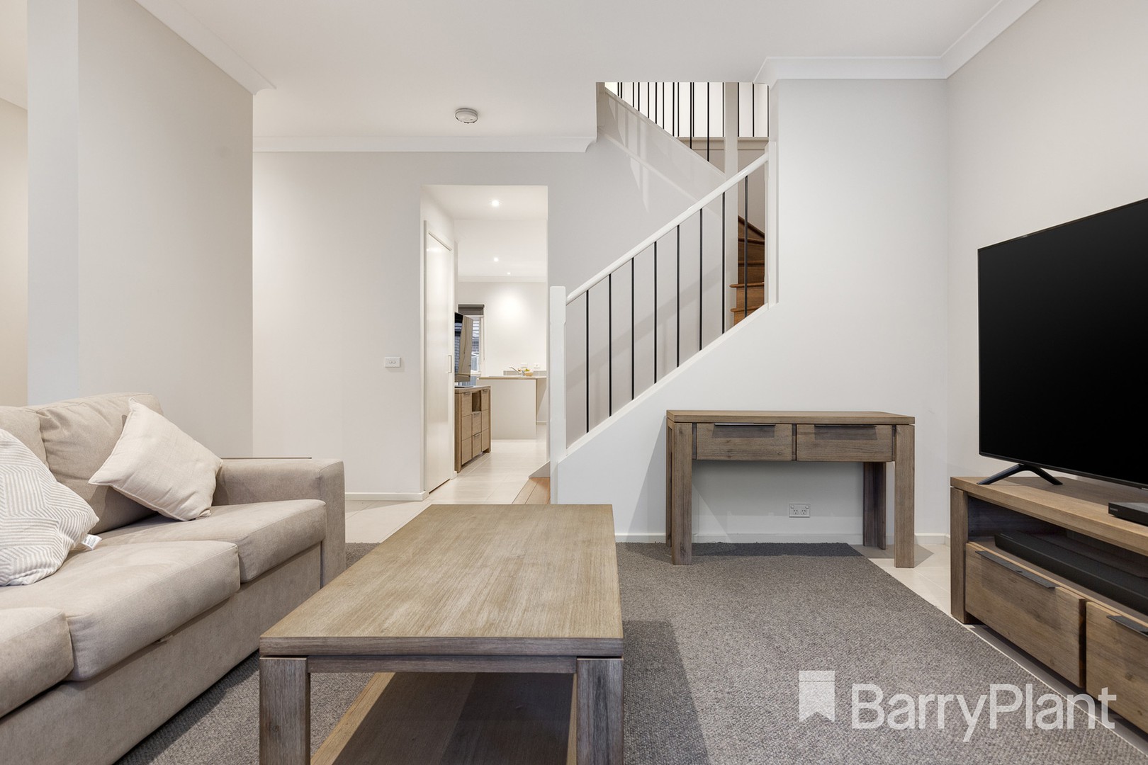 25 Manuscript Drive, Endeavour Hills, VIC 3802, Endeavour Hills - Thumbnail 3