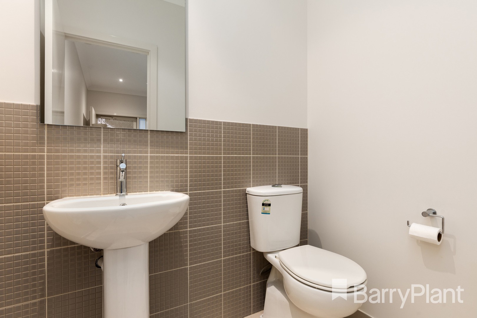 25 Manuscript Drive, Endeavour Hills, VIC 3802, Endeavour Hills - Thumbnail 4