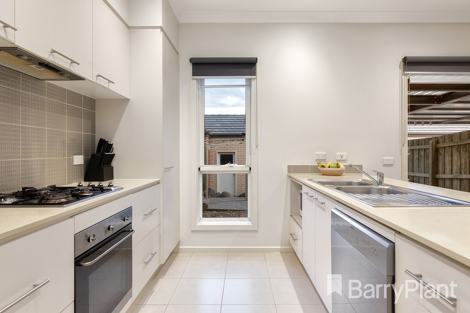 25 Manuscript Drive, Endeavour Hills, VIC 3802, Endeavour Hills - Thumbnail 7