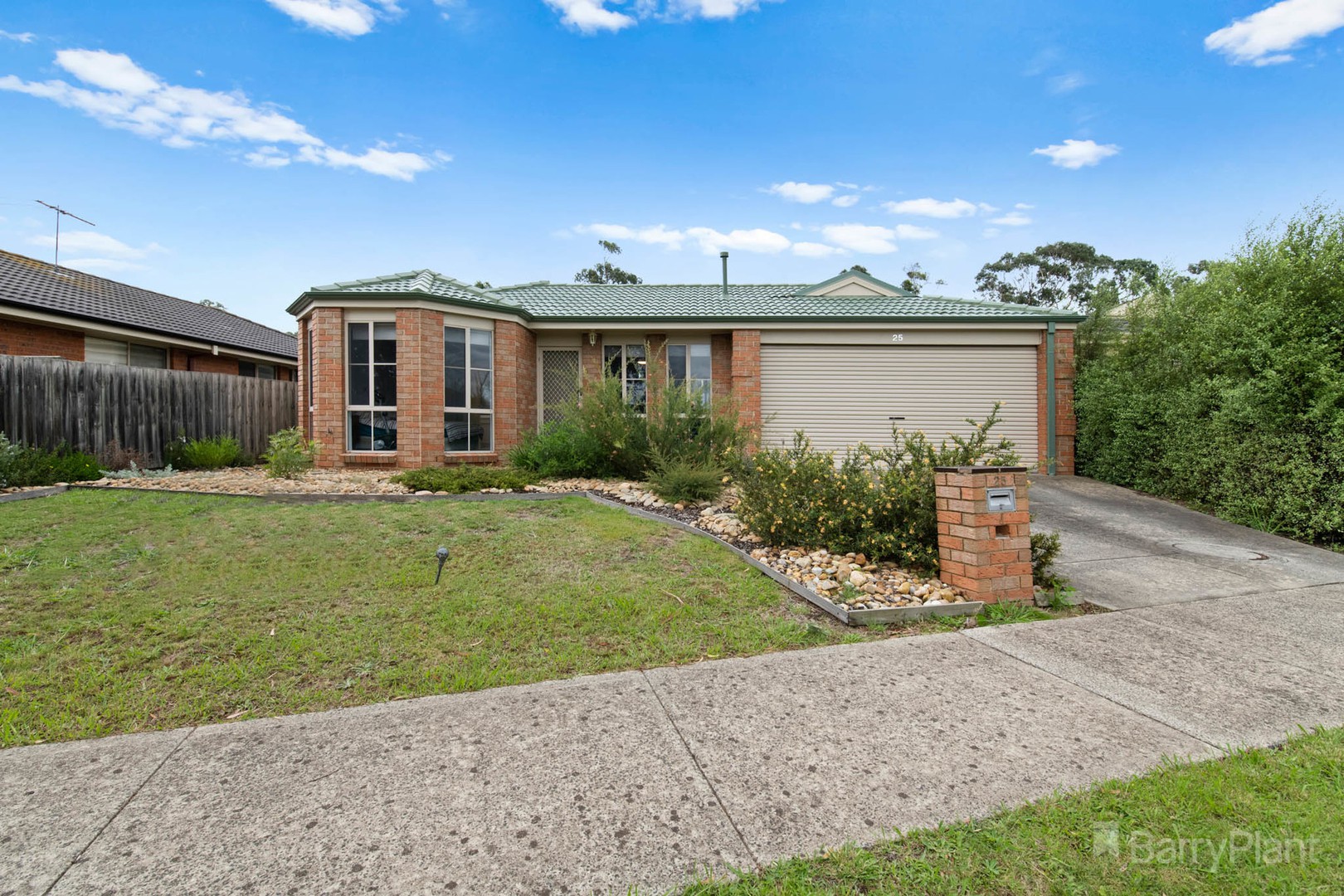 25 Maria Crescent, Pakenham, VIC 3810, Pakenham - Thumbnail 2