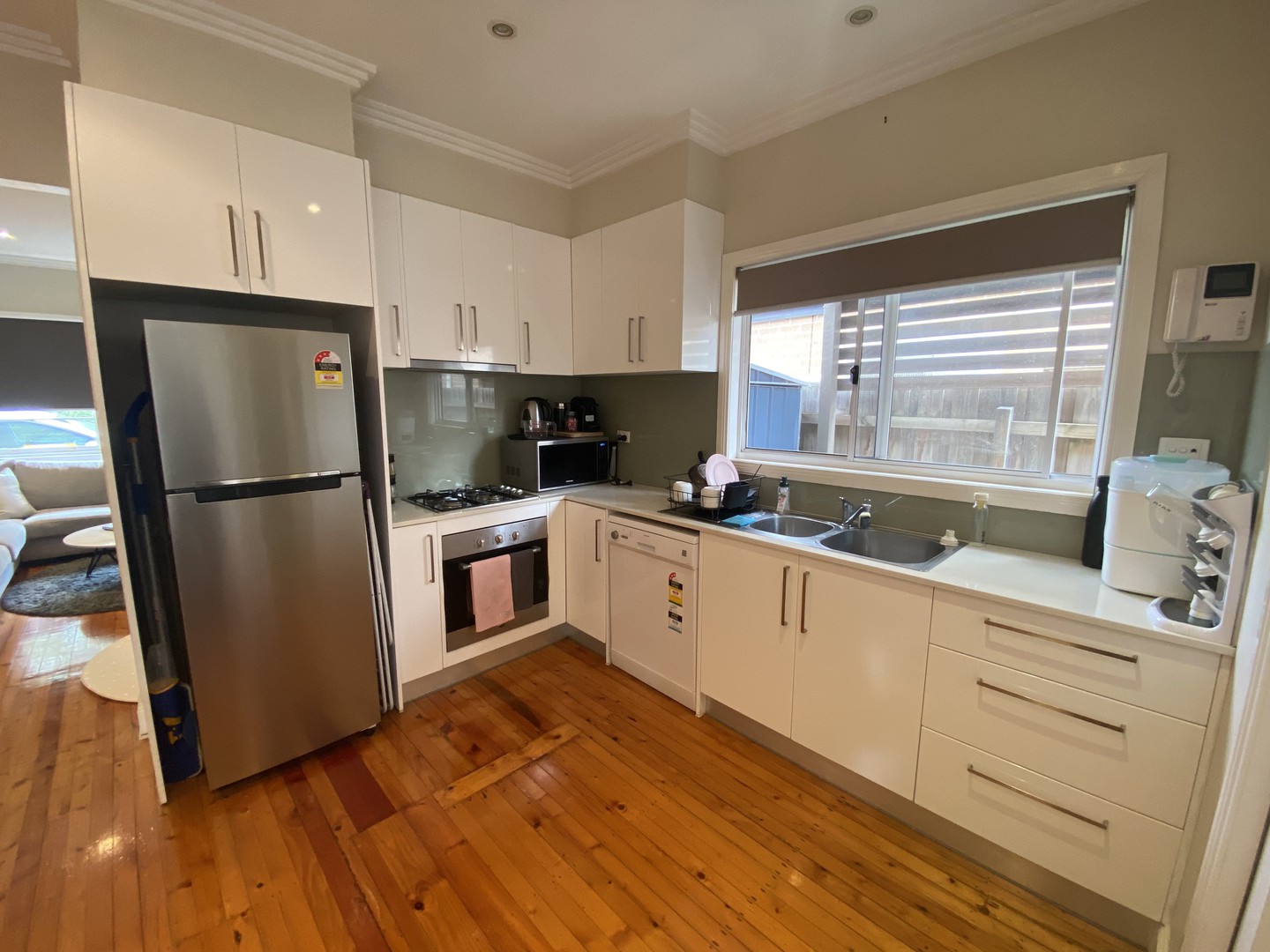 25 Matthews Avenue, Airport West, VIC 3042, Airport West - Thumbnail 2