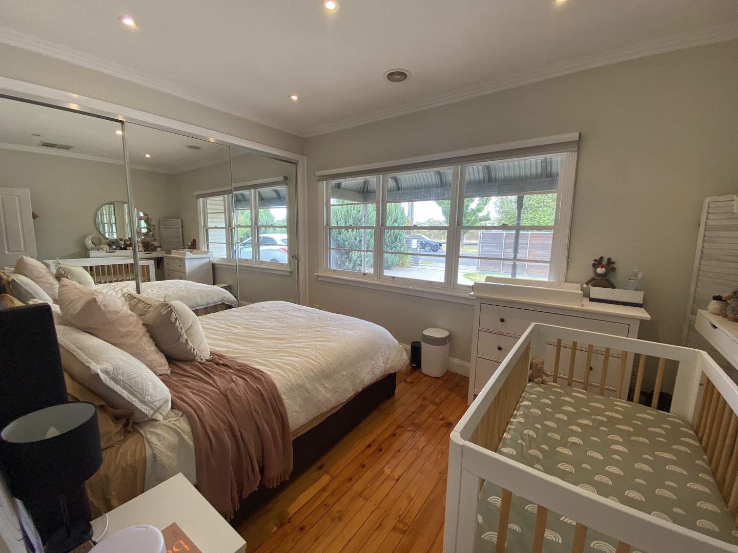 25 Matthews Avenue, Airport West, VIC 3042, Airport West - Thumbnail 4